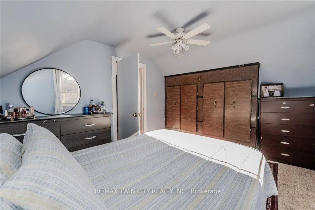 Photo 15 of 478 Greenfield Avenue, Kitchener — HOMEH