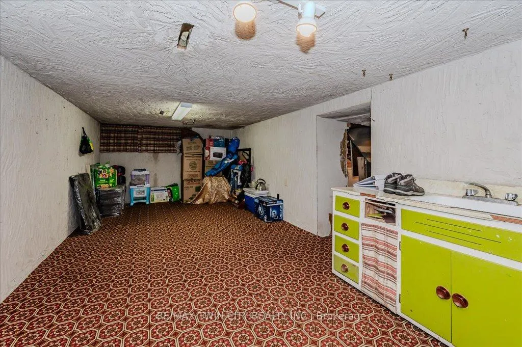 Photo 17 of 478 Greenfield Avenue, Kitchener — HOMEH