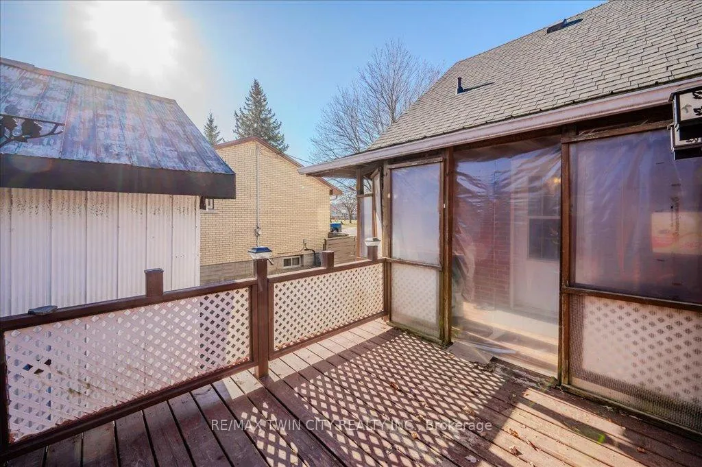Photo 24 of 478 Greenfield Avenue, Kitchener — HOMEH