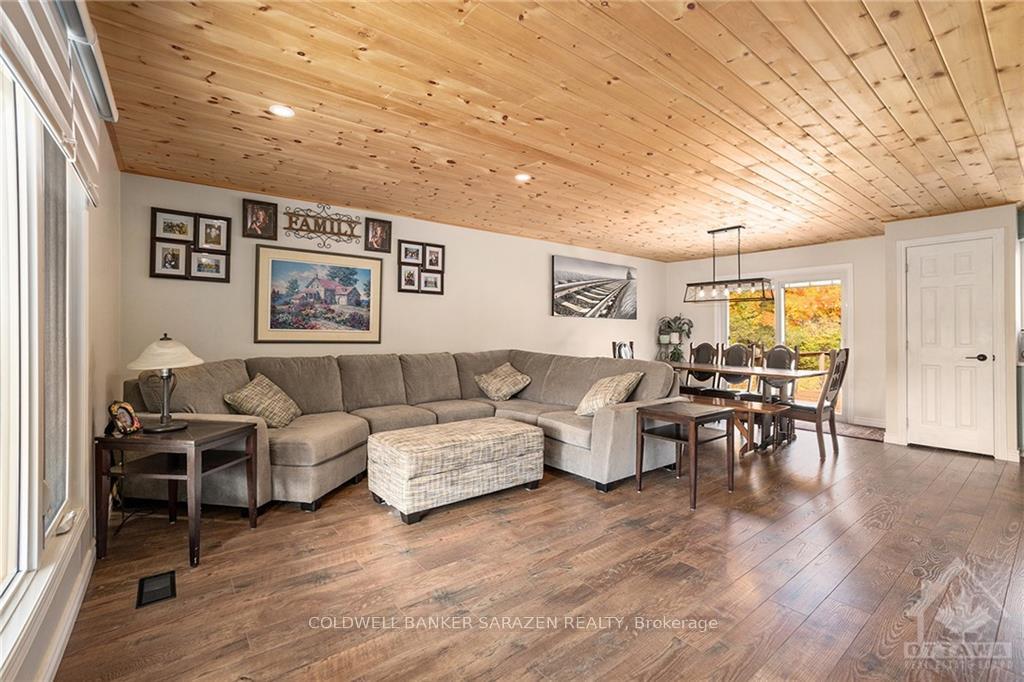 Photo 5 of 179 Moore Street, McNab/Braeside, Mcnab/Braeside Twps — HOMEH