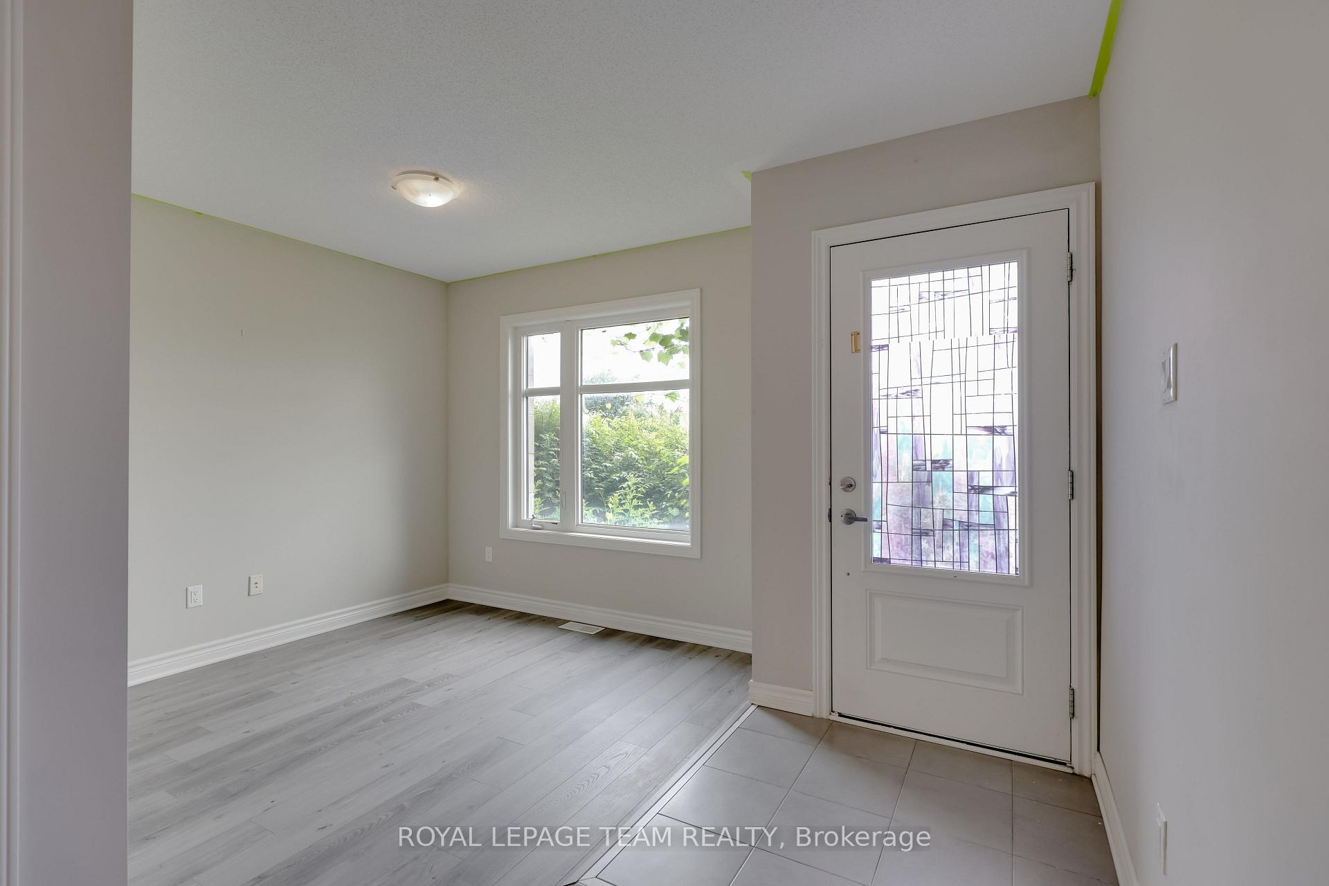 Photo 5 of 512 Silvertip Lane, Ottawa, Kanata - Kanata Lakes/Heritage Hills — HOMEH