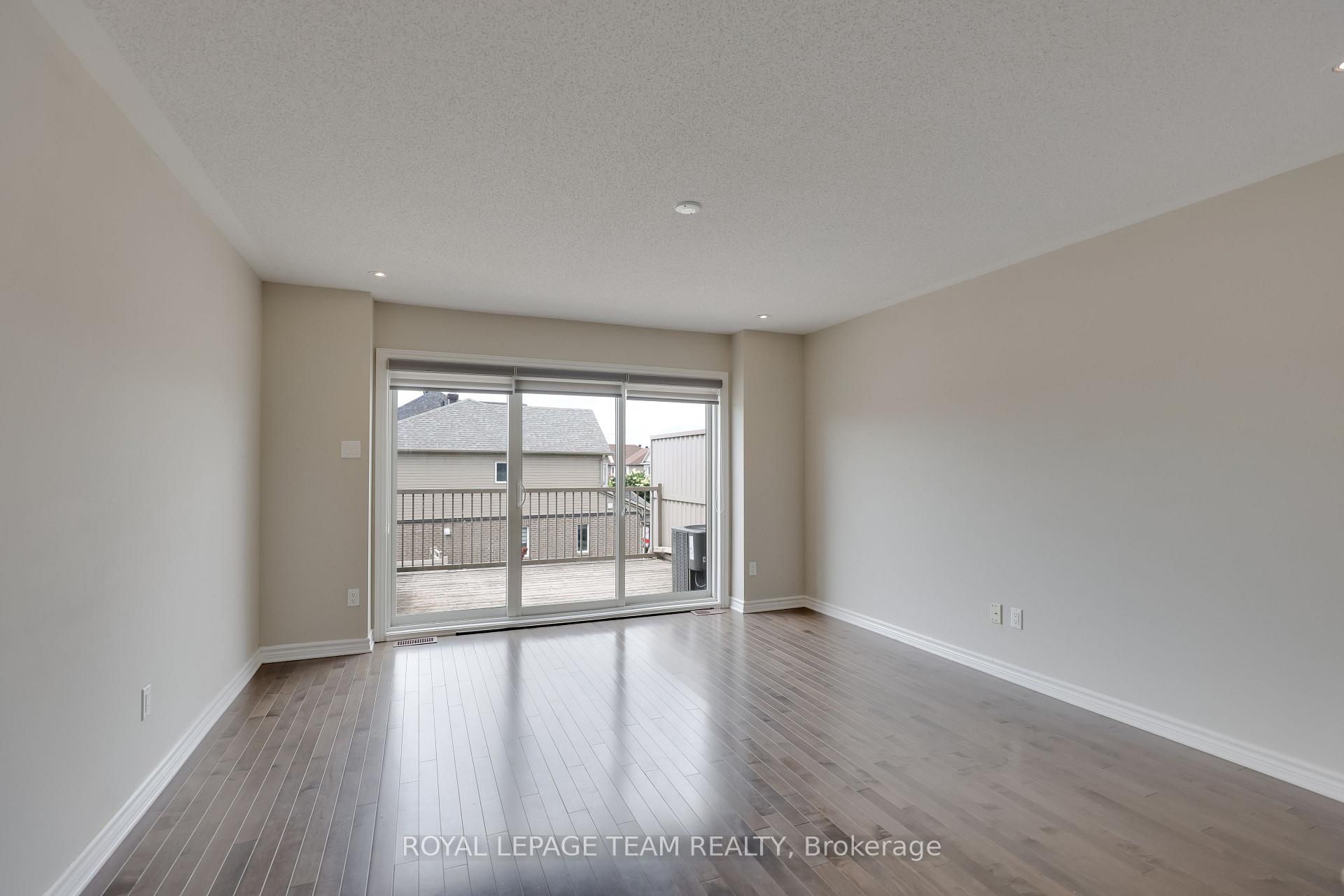 Photo 19 of 512 Silvertip Lane, Ottawa, Kanata - Kanata Lakes/Heritage Hills — HOMEH