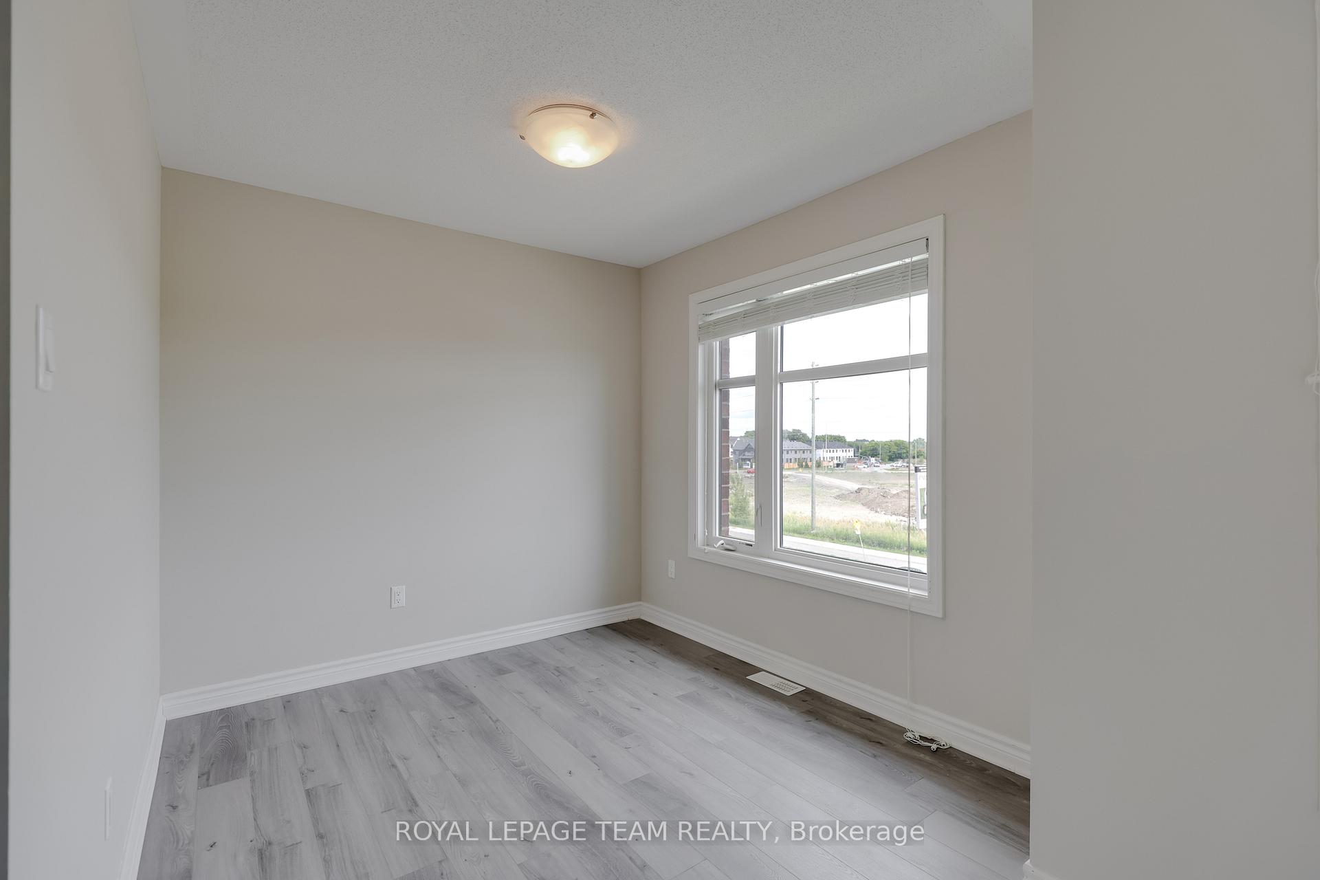 Photo 27 of 512 Silvertip Lane, Ottawa, Kanata - Kanata Lakes/Heritage Hills — HOMEH