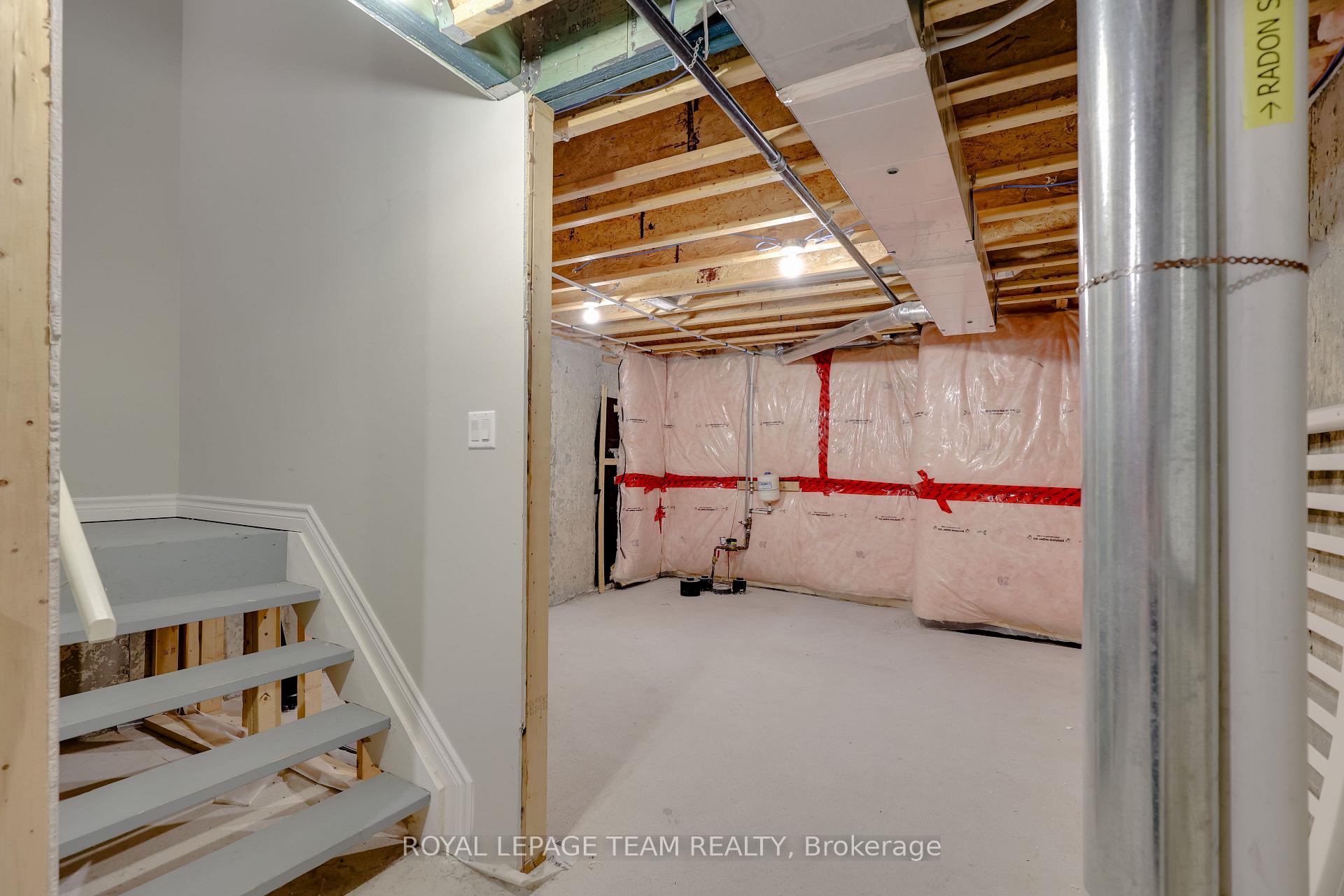 Photo 31 of 512 Silvertip Lane, Ottawa, Kanata - Kanata Lakes/Heritage Hills — HOMEH
