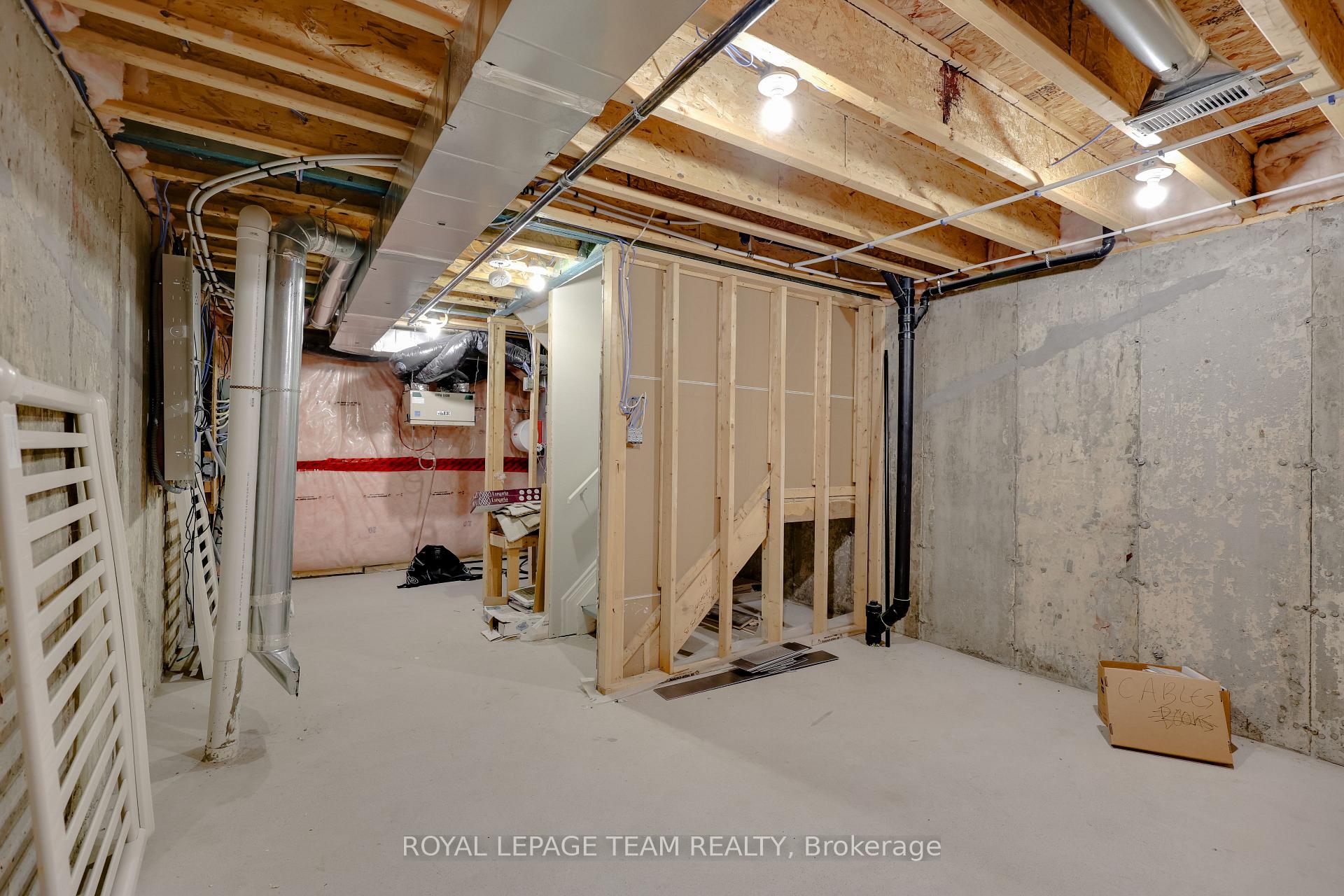Photo 33 of 512 Silvertip Lane, Ottawa, Kanata - Kanata Lakes/Heritage Hills — HOMEH