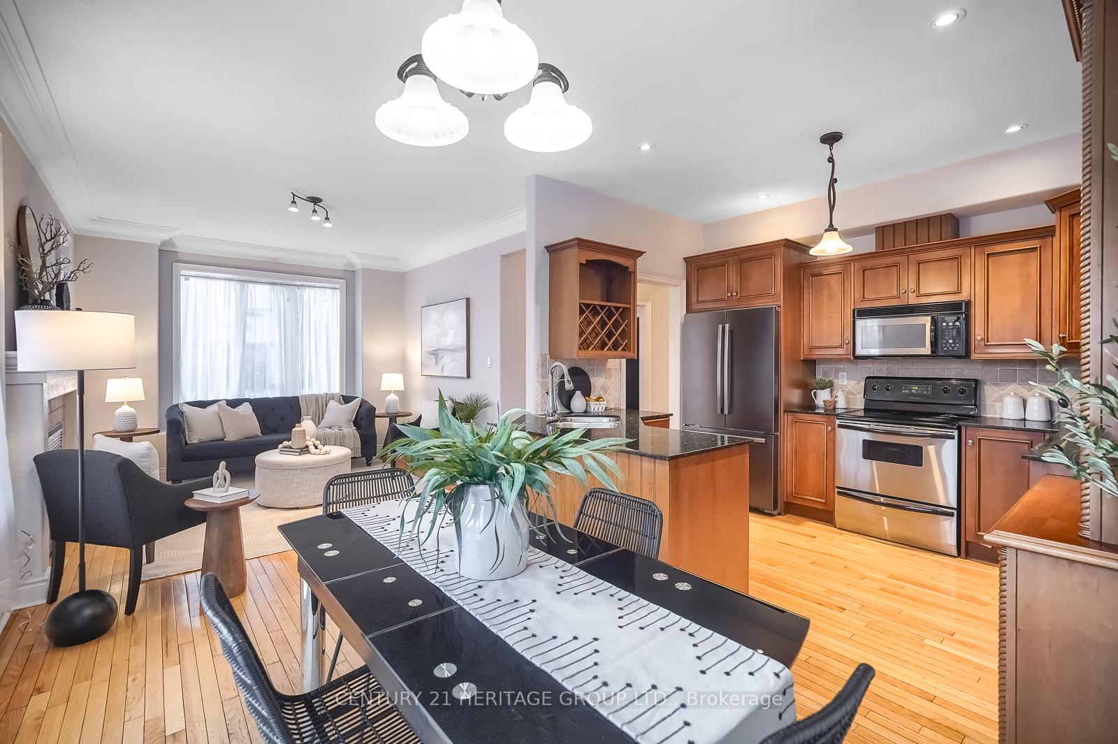 Photo 10 of 74 Jessop Avenue, King, Schomberg — HOMEH