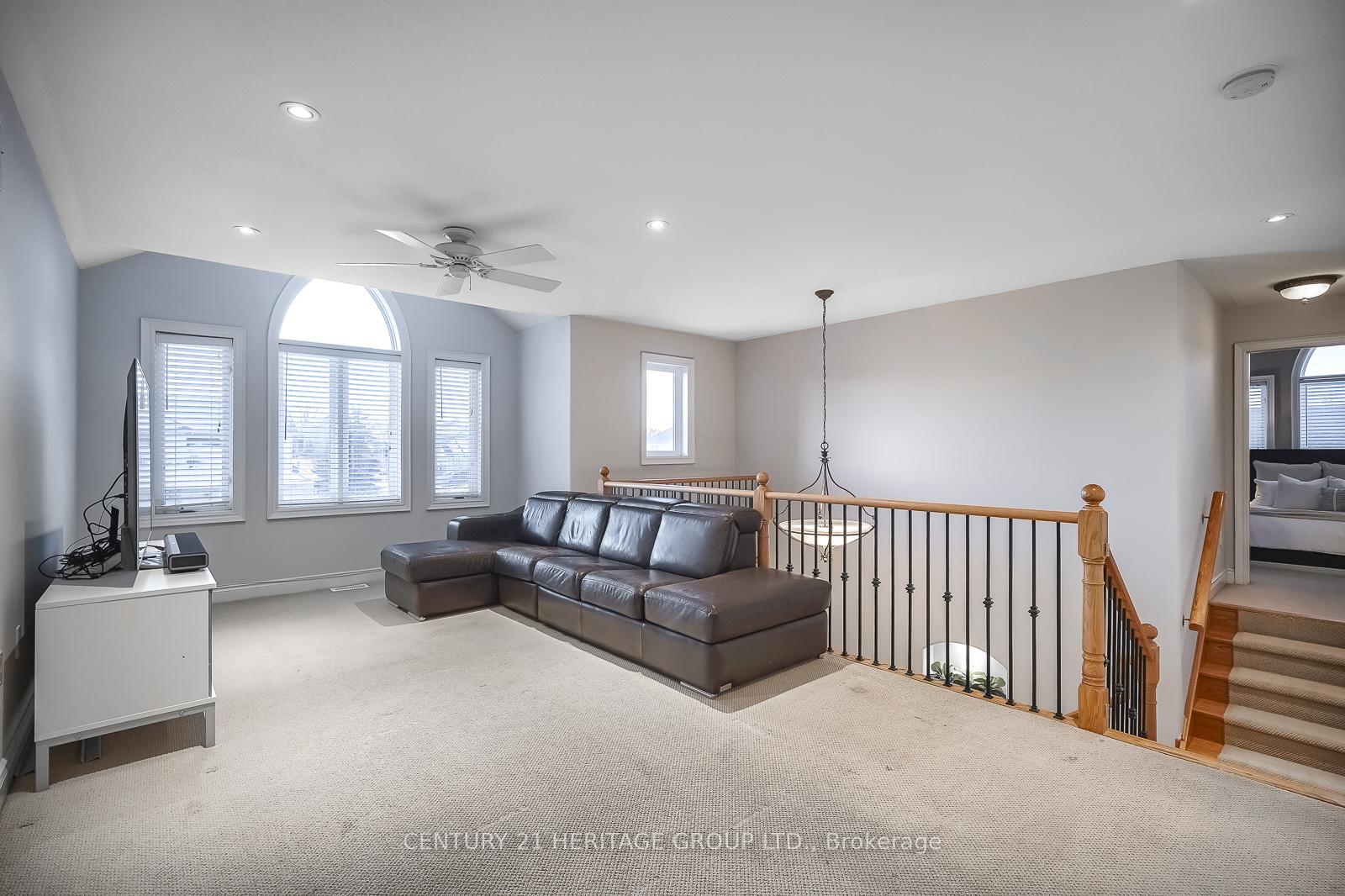Photo 21 of 74 Jessop Avenue, King, Schomberg — HOMEH