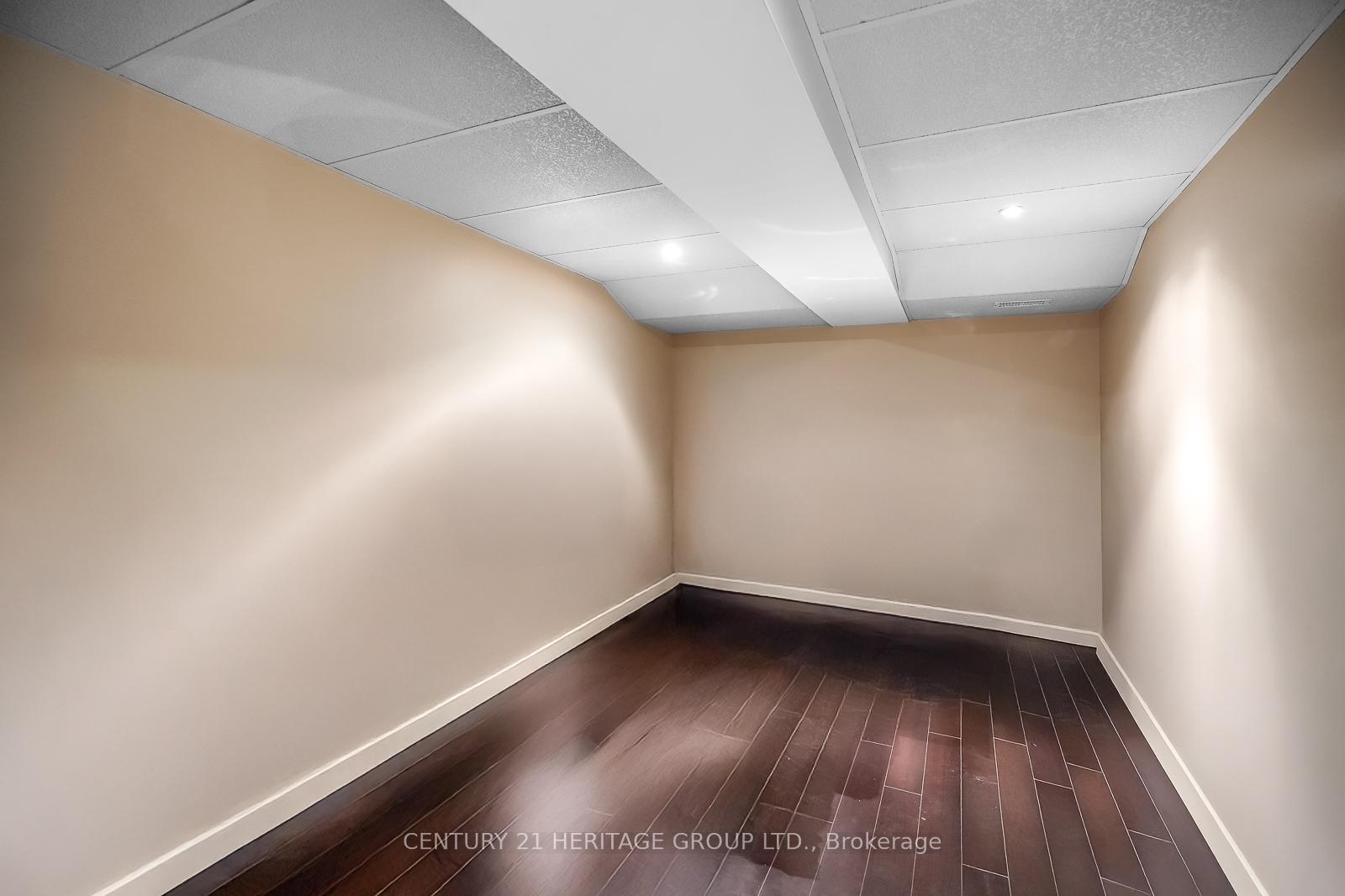 Photo 37 of 74 Jessop Avenue, King, Schomberg — HOMEH