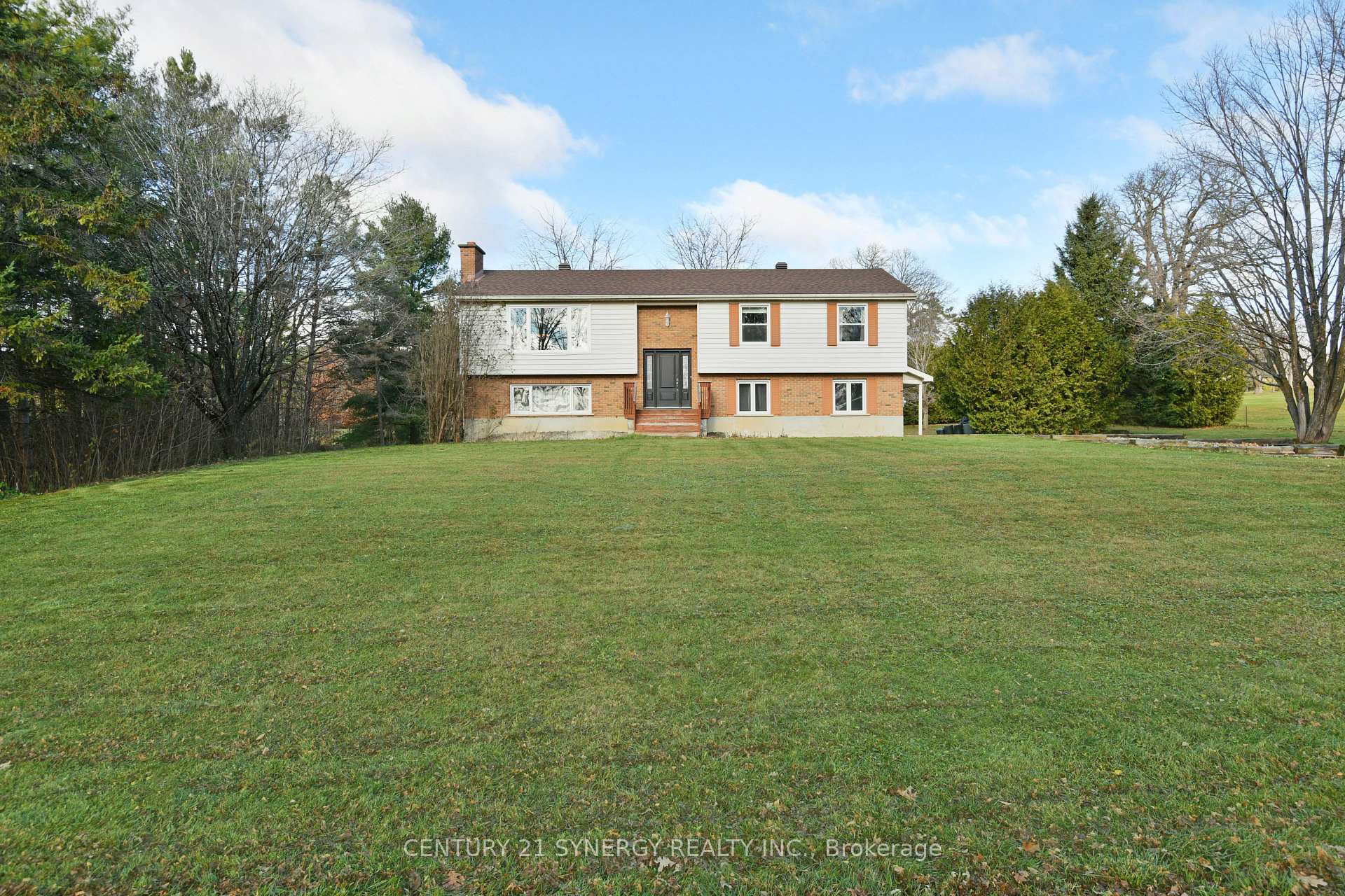 Photo 1 of 40 Dochart Street, McNab/Braeside, Mcnab/Braeside Twps — HOMEH