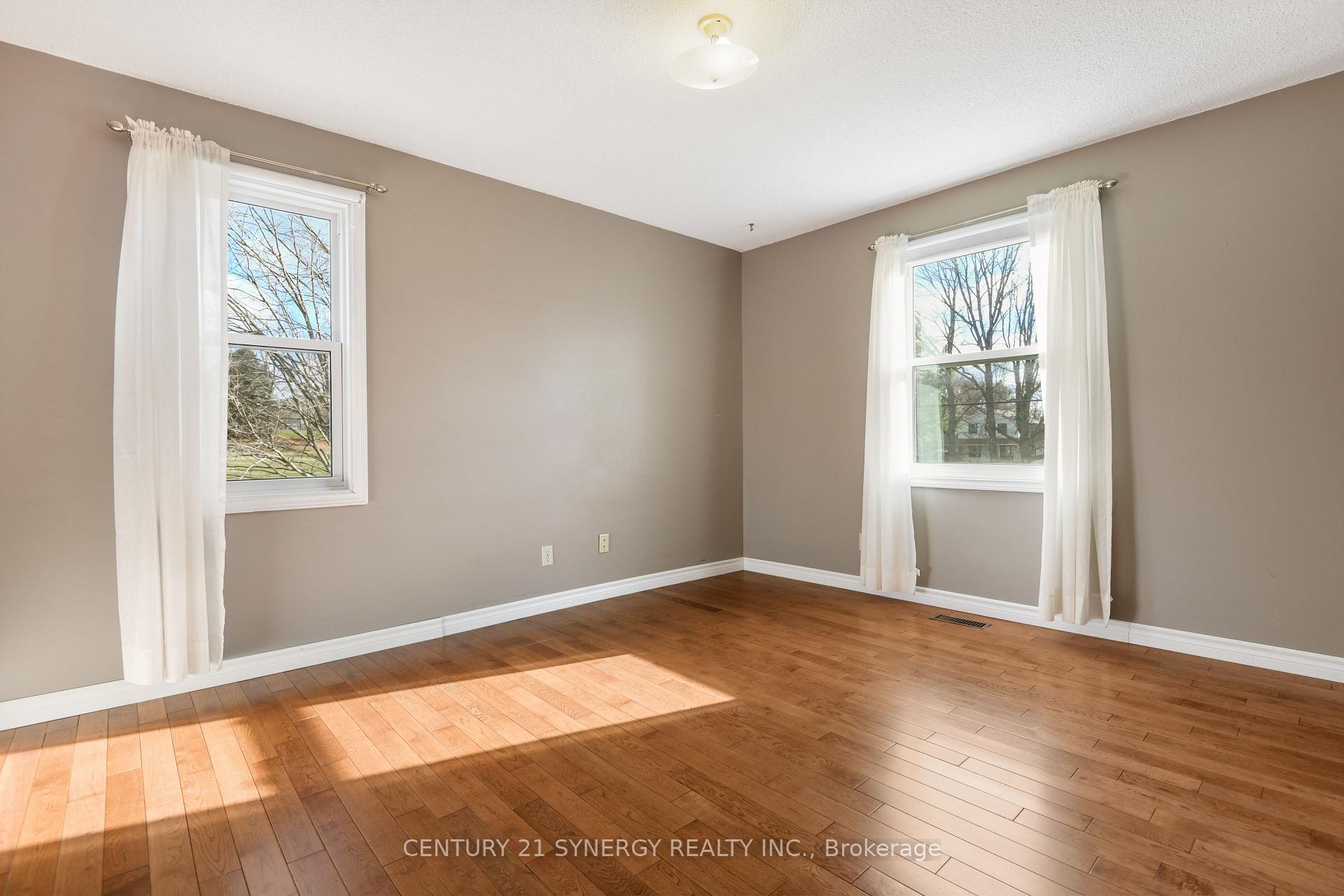 Photo 16 of 40 Dochart Street, McNab/Braeside, Mcnab/Braeside Twps — HOMEH