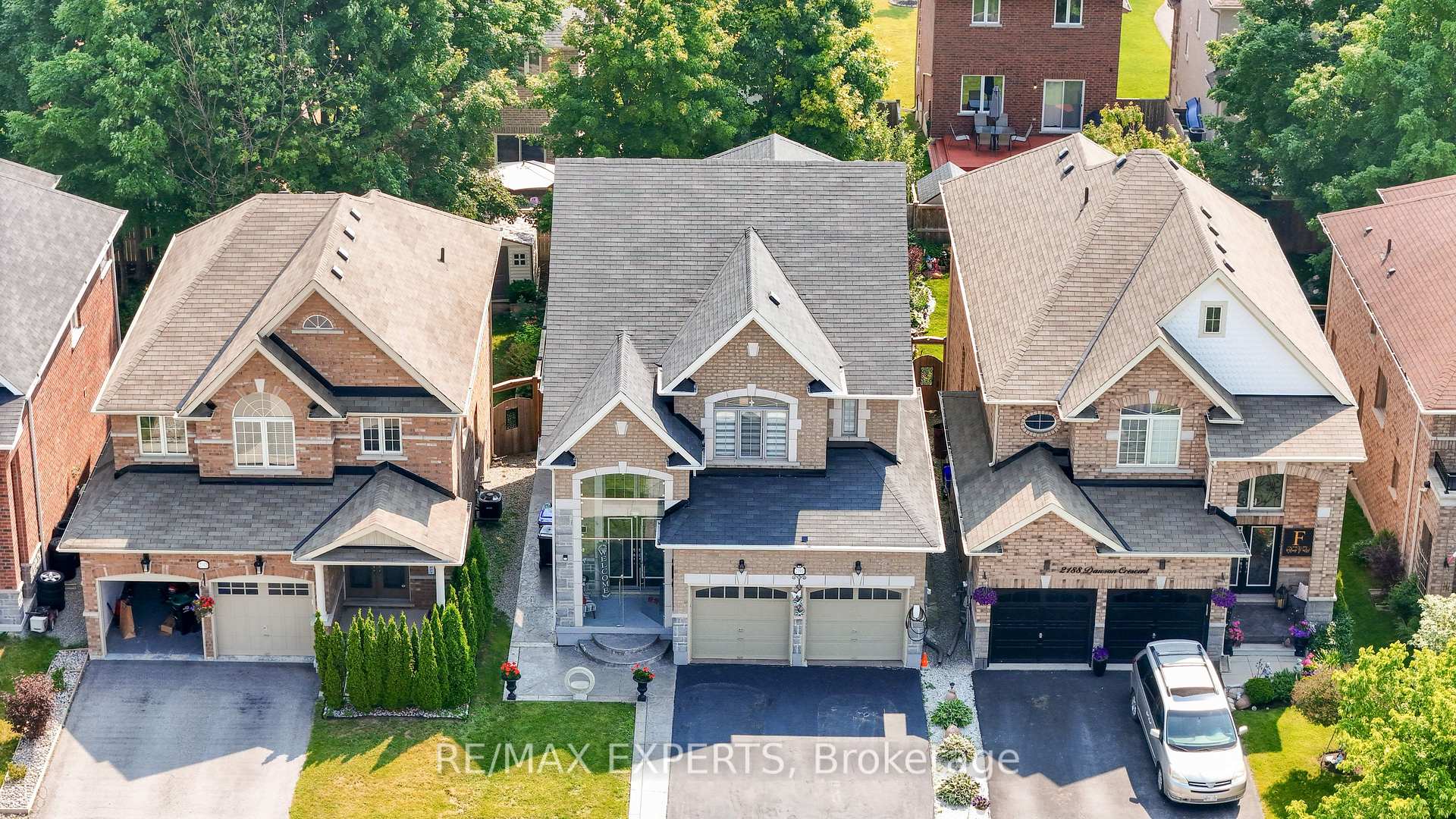 Photo 3 of 2190 Dawson Crescent, Innisfil, Alcona — HOMEH