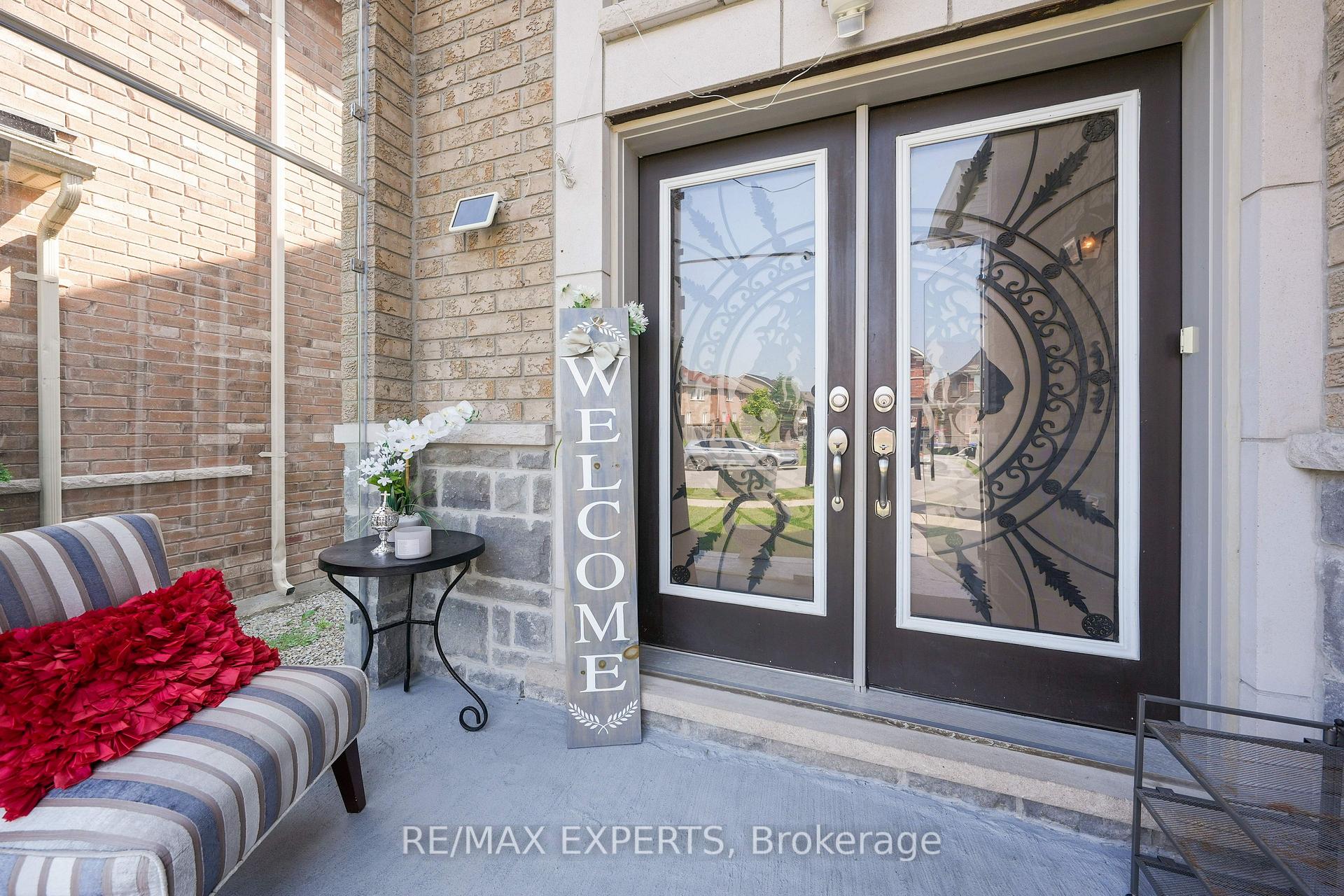 Photo 7 of 2190 Dawson Crescent, Innisfil, Alcona — HOMEH
