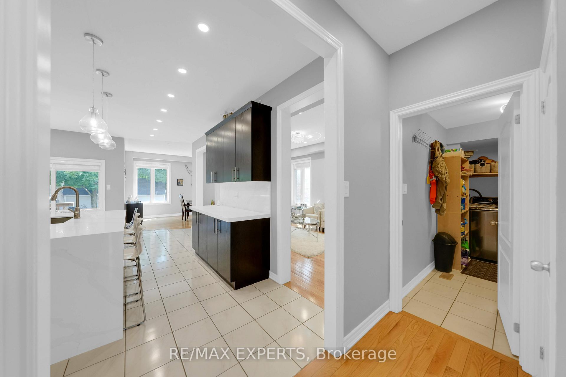 Photo 11 of 2190 Dawson Crescent, Innisfil, Alcona — HOMEH