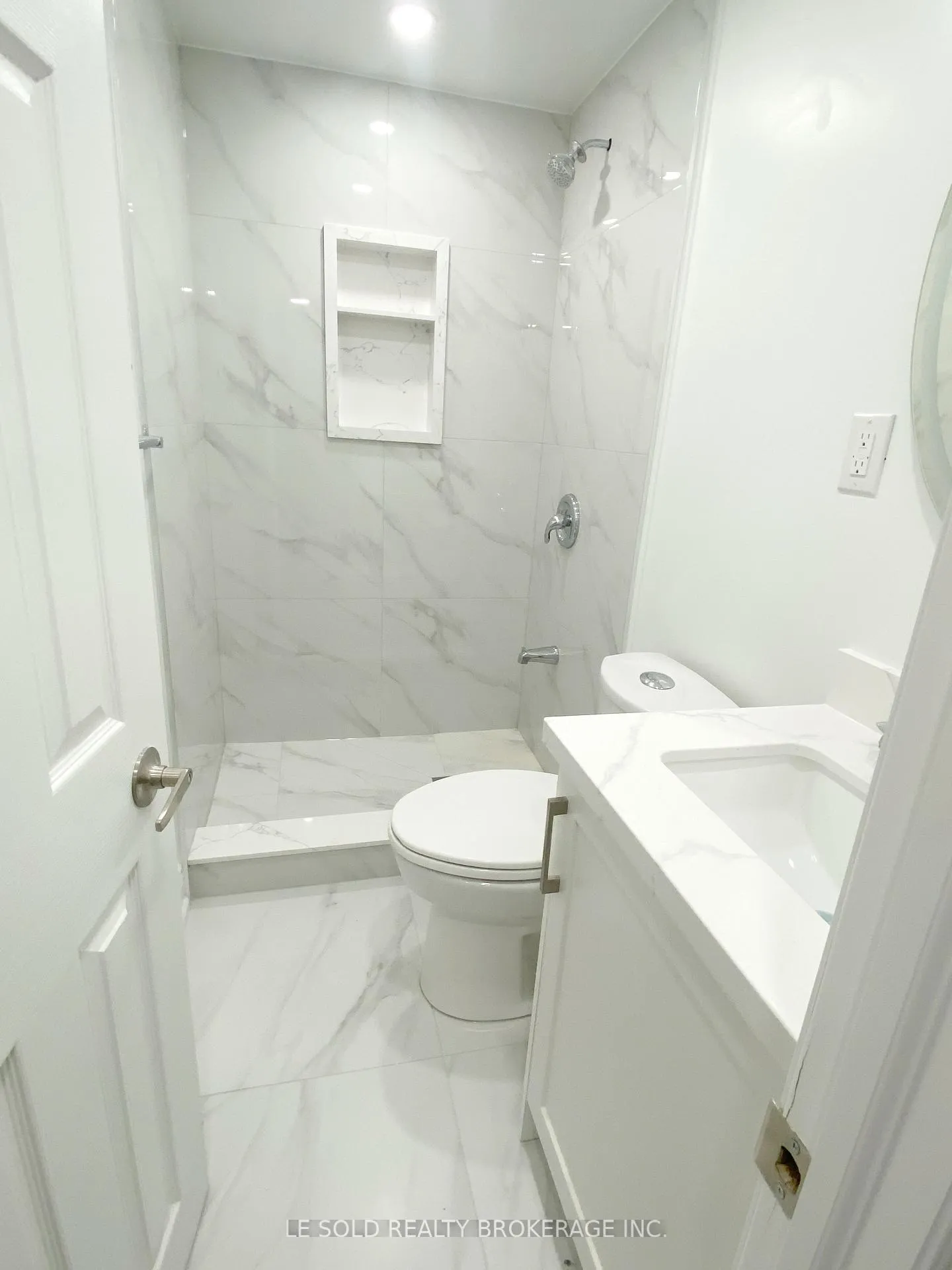 Photo 31 of Unit Basement, 139 Walford Road, Markham, Middlefield — HOMEH