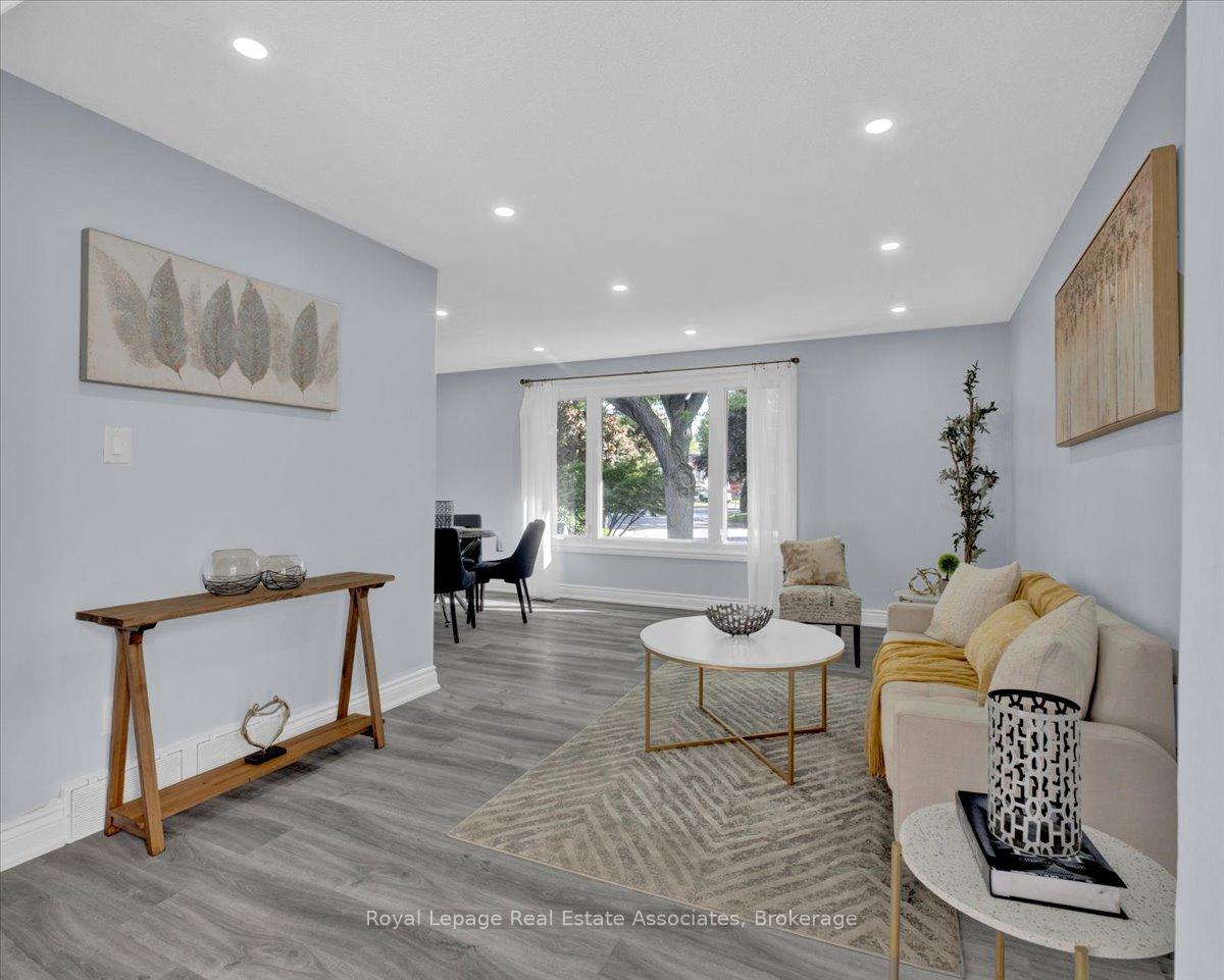 Photo 3 of Unit Upper Level, 9 Gafney Court, Hamilton, Gilkson — HOMEH