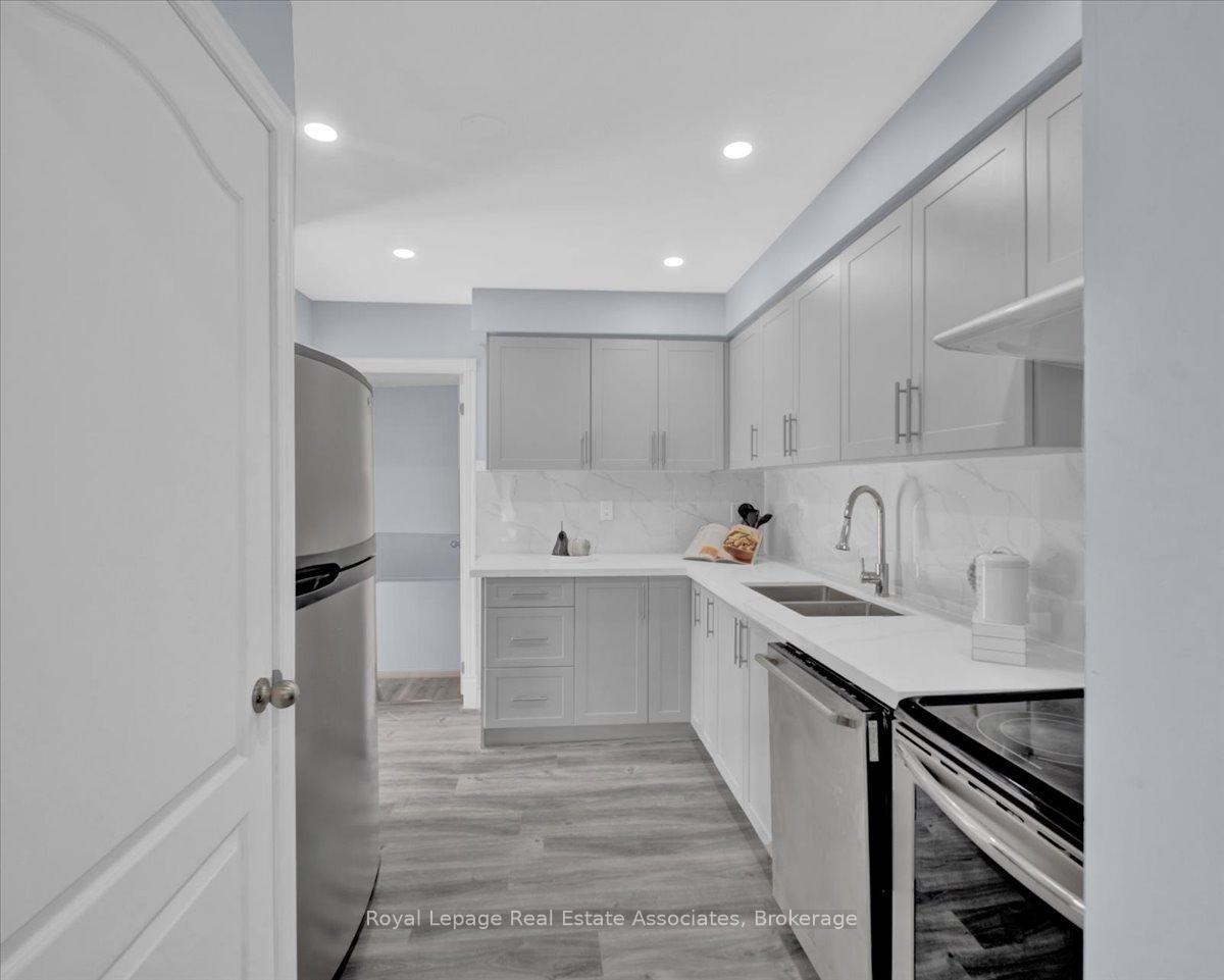 Photo 6 of Unit Upper Level, 9 Gafney Court, Hamilton, Gilkson — HOMEH