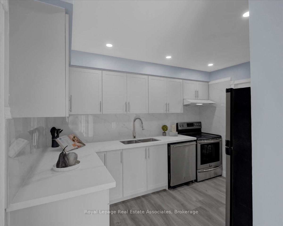 Photo 7 of Unit Upper Level, 9 Gafney Court, Hamilton, Gilkson — HOMEH
