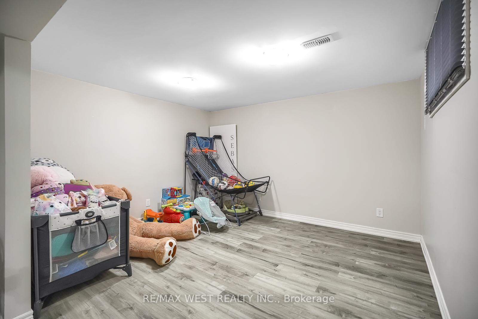 Photo 35 of 154 Ellis Avenue, King, Nobleton — HOMEH