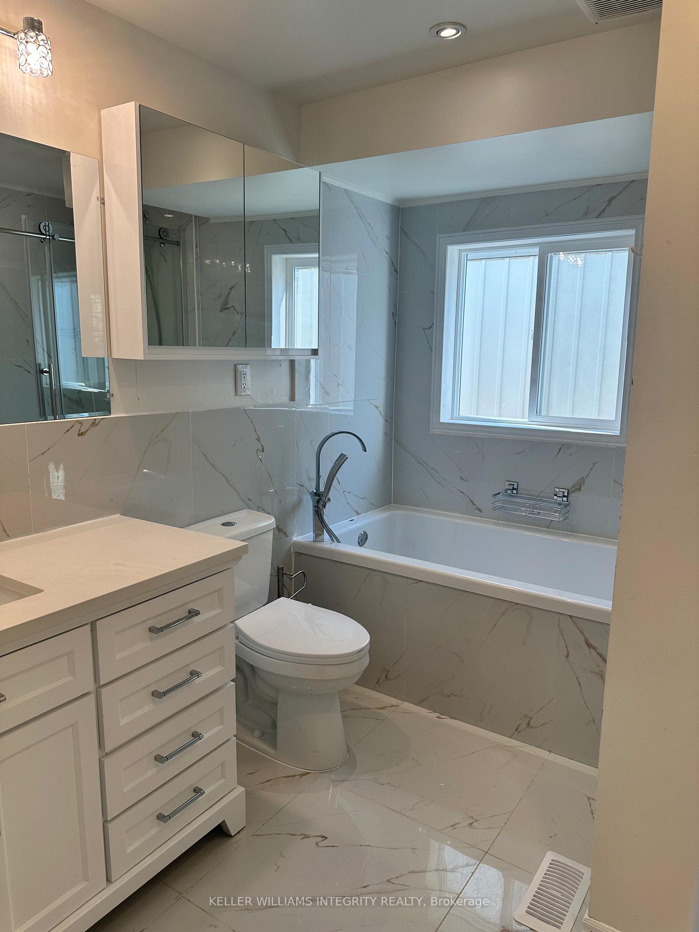 Photo 24 of 250 Equestrian Drive, Ottawa, Kanata - Bridlewood — HOMEH