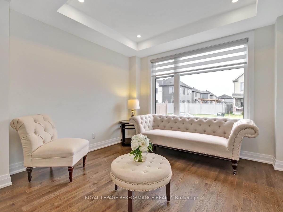 Photo 3 of 37 Jetty Drive, Ottawa, Mahogany Community — HOMEH
