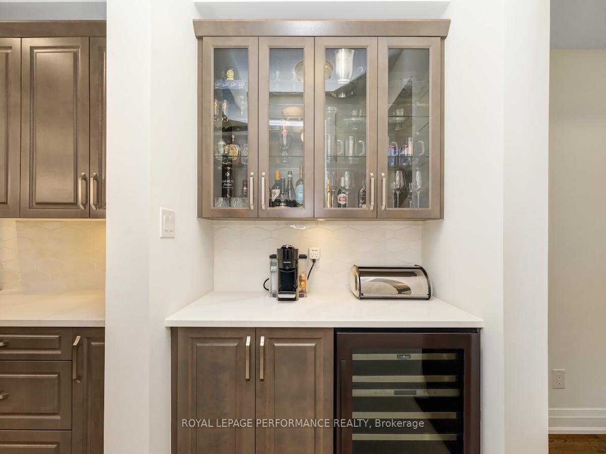 Photo 10 of 37 Jetty Drive, Ottawa, Mahogany Community — HOMEH
