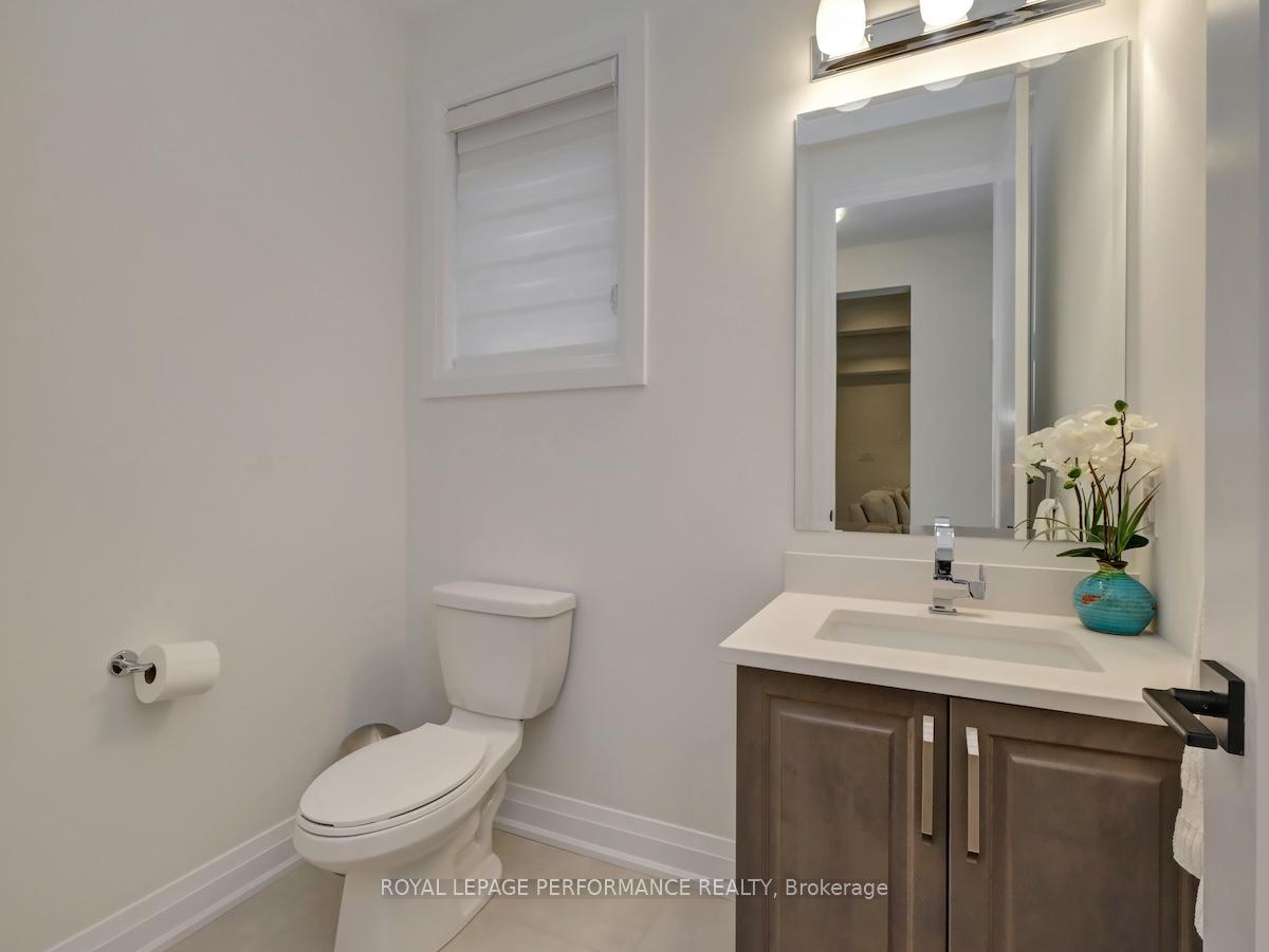 Photo 14 of 37 Jetty Drive, Ottawa, Mahogany Community — HOMEH