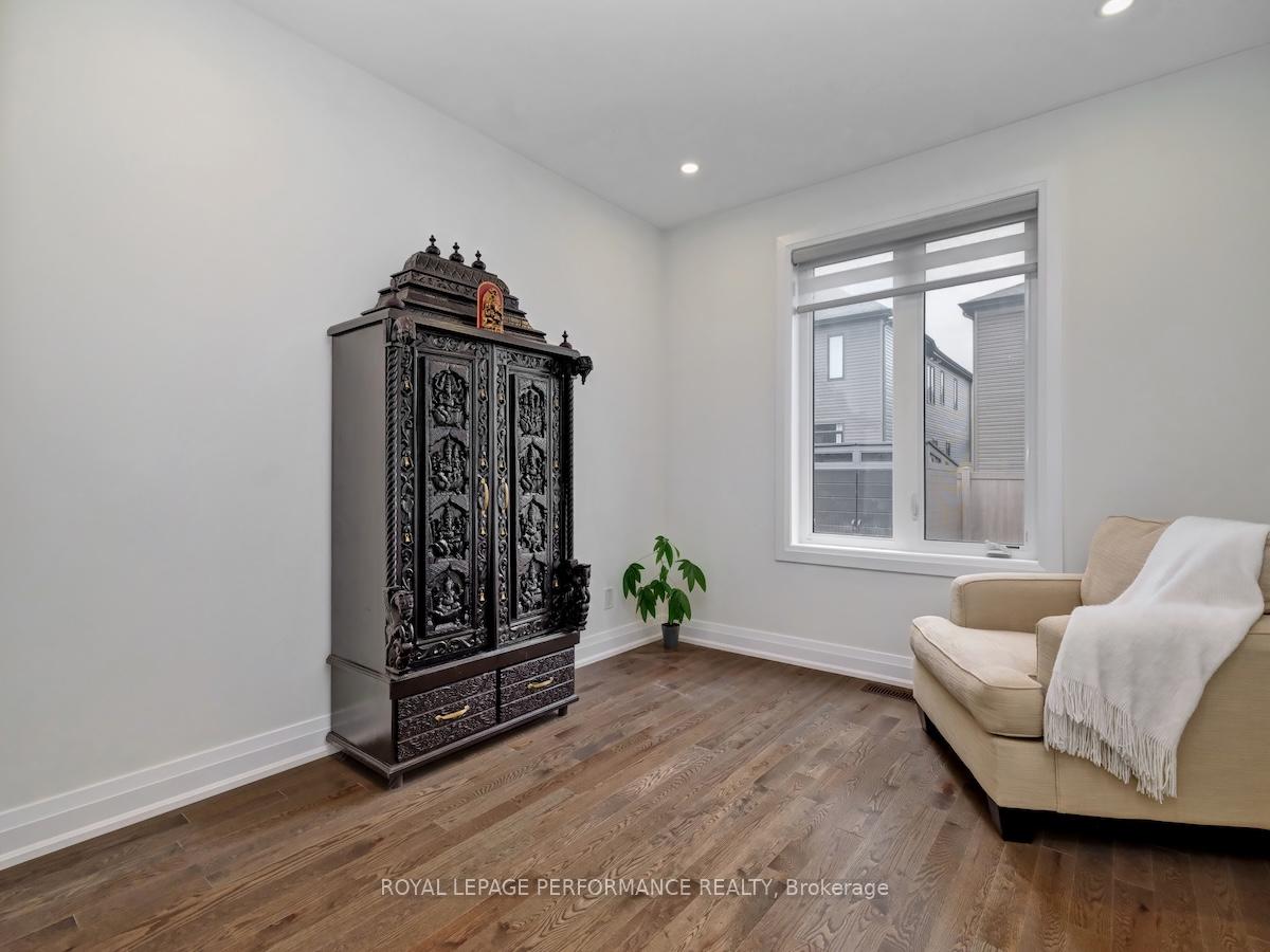 Photo 15 of 37 Jetty Drive, Ottawa, Mahogany Community — HOMEH
