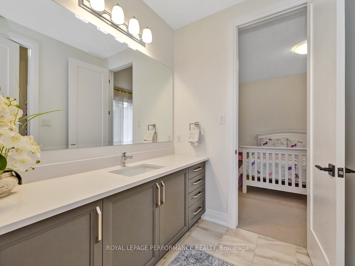 Photo 23 of 37 Jetty Drive, Ottawa, Mahogany Community — HOMEH
