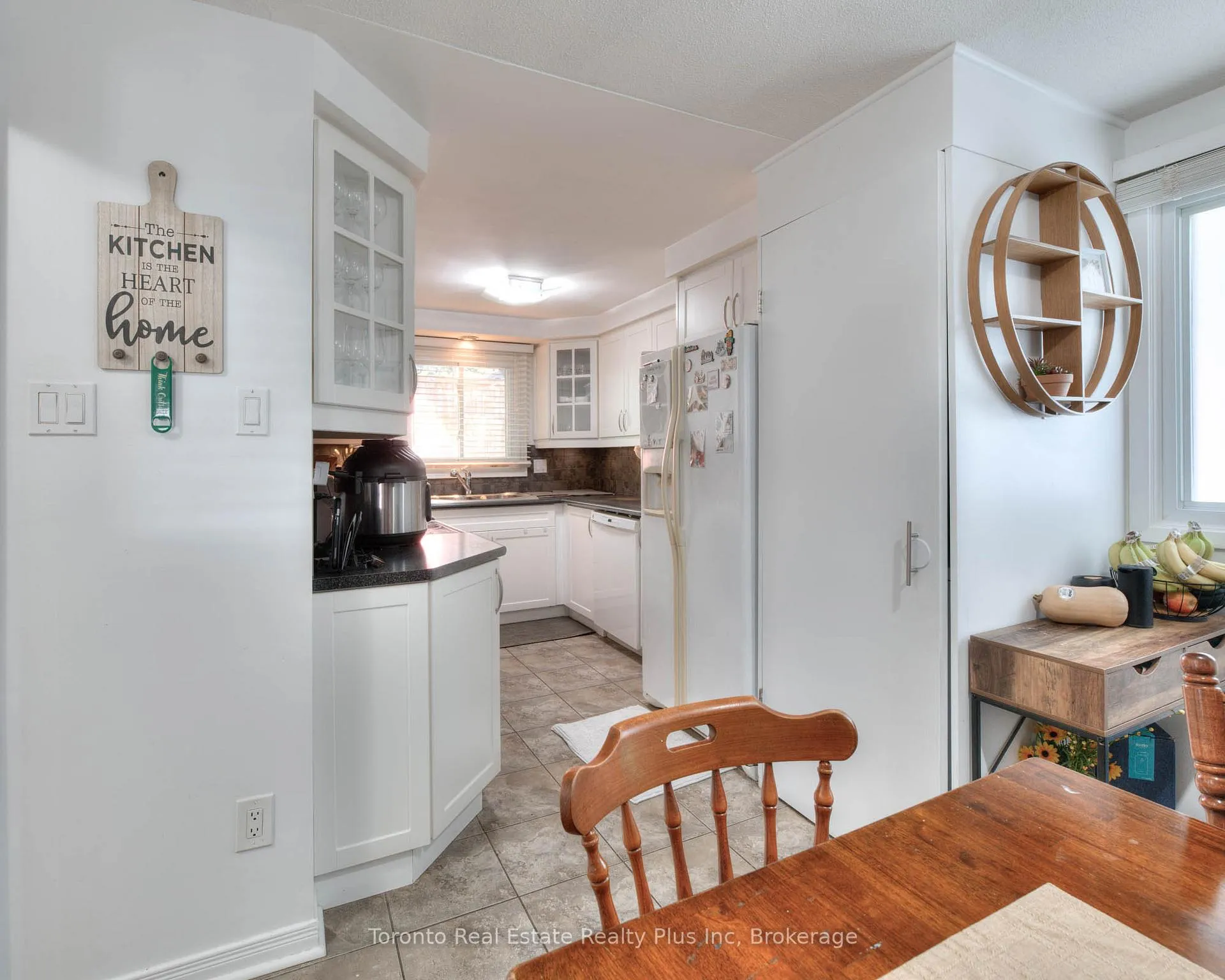 Photo 15 of 62 Greendale Crescent, Kitchener, Centreville Chicopee — HOMEH
