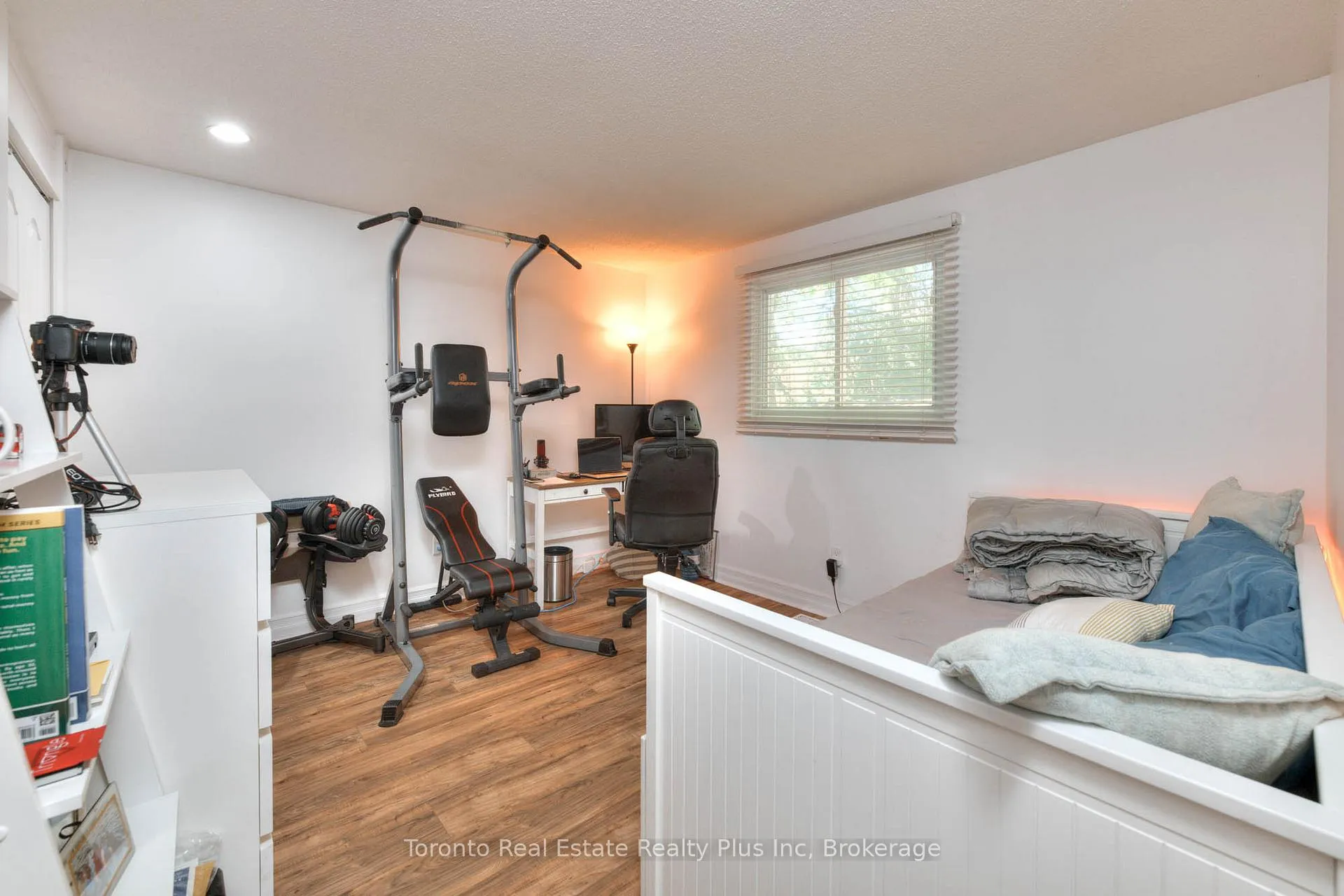Photo 20 of 62 Greendale Crescent, Kitchener, Centreville Chicopee — HOMEH