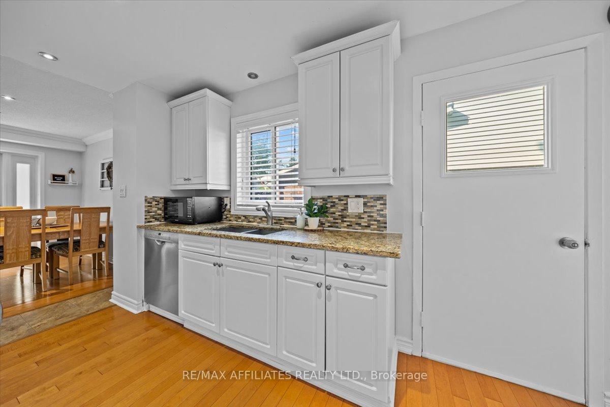Photo 9 of 218 McCurdy Drive, Ottawa, Kanata - Katimavik — HOMEH
