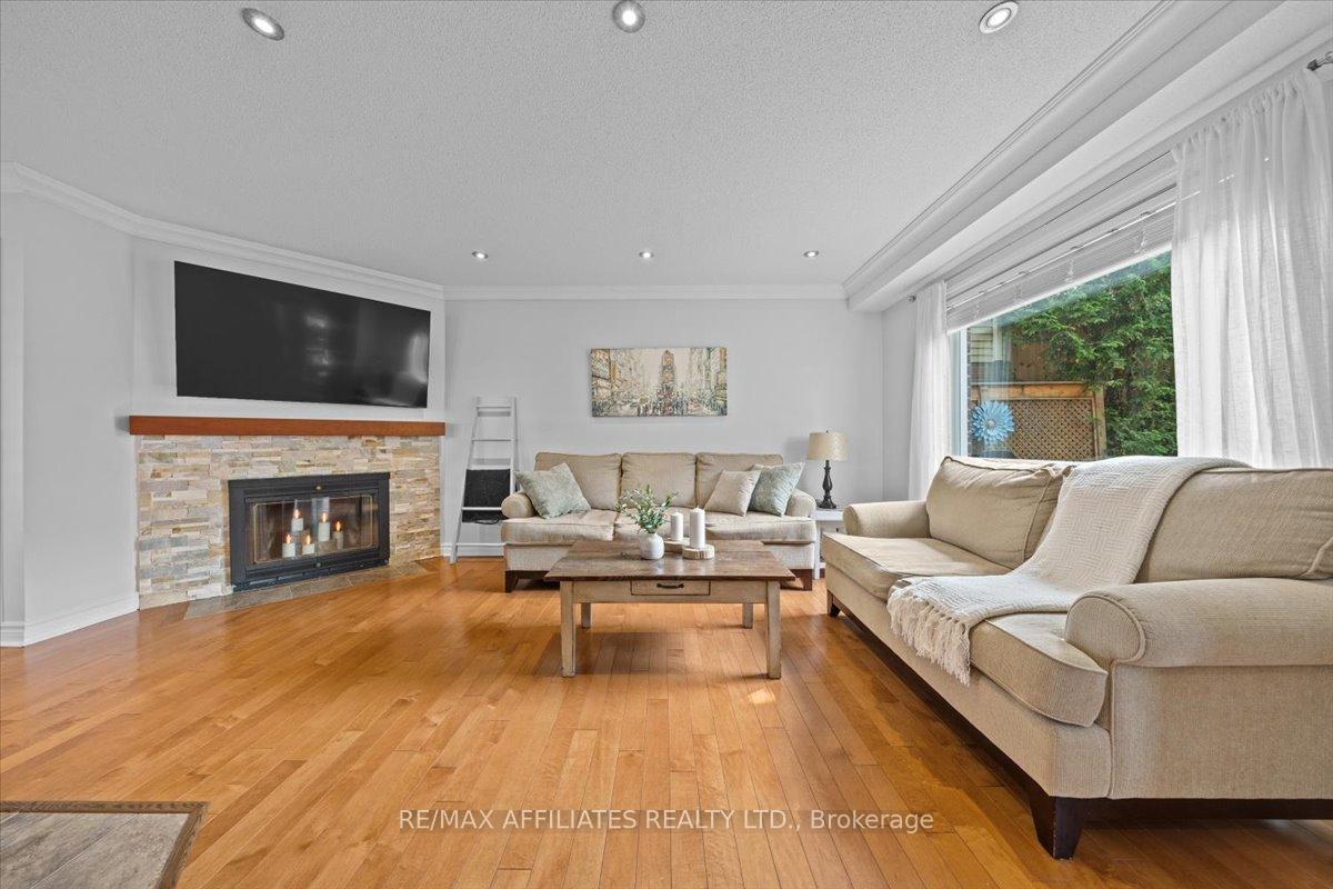 Photo 16 of 218 McCurdy Drive, Ottawa, Kanata - Katimavik — HOMEH