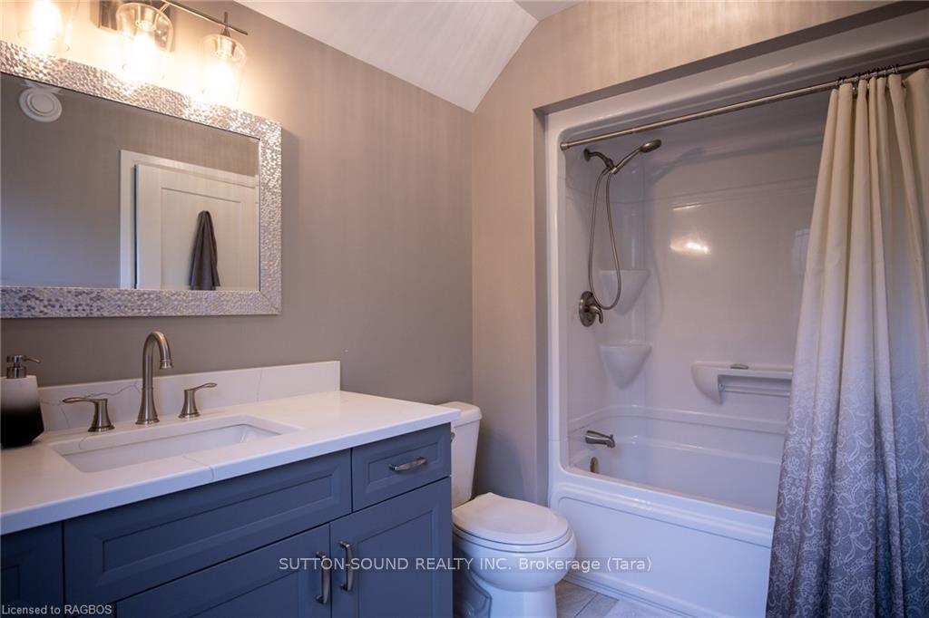Photo 30 of 51 Sprucedale Drive, Kincardine — HOMEH