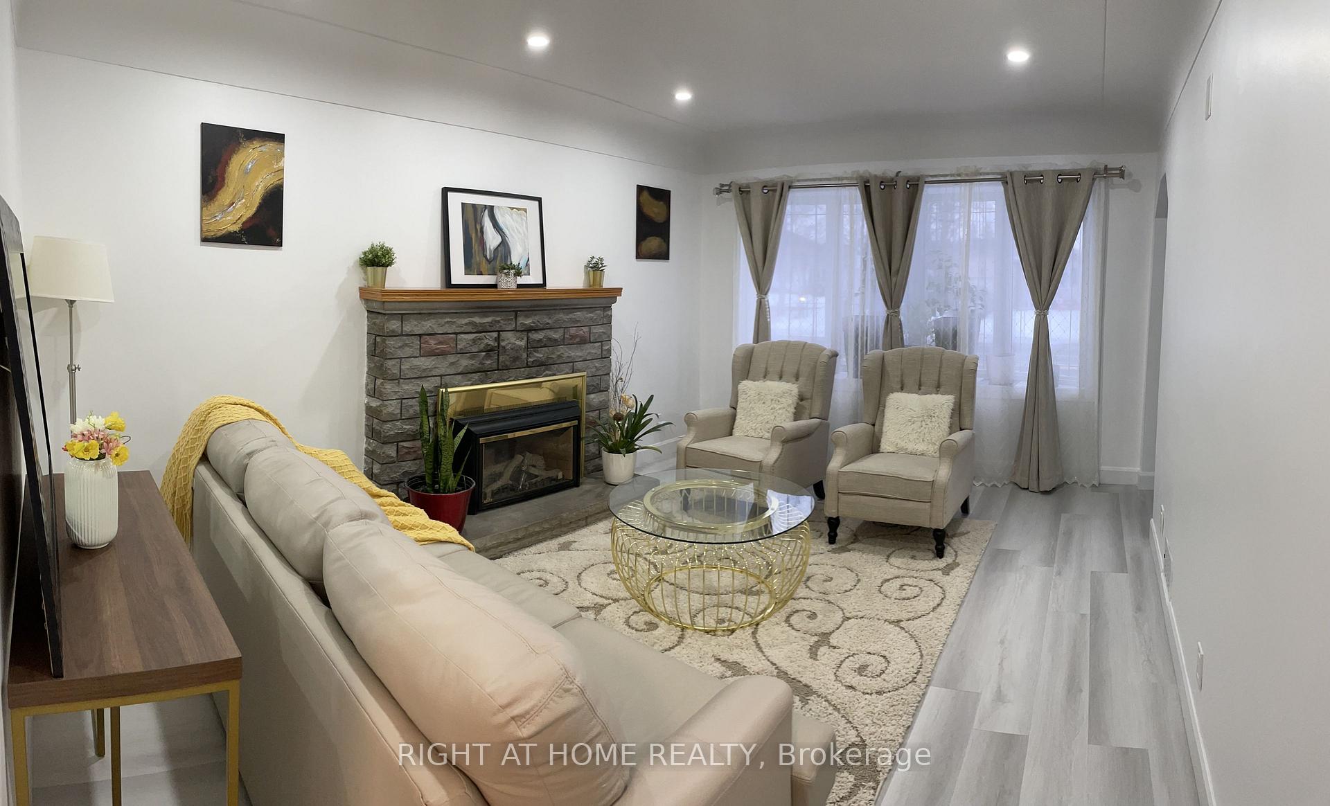 Photo 2 of 886 West 5th Street, Hamilton, Gourley — HOMEH