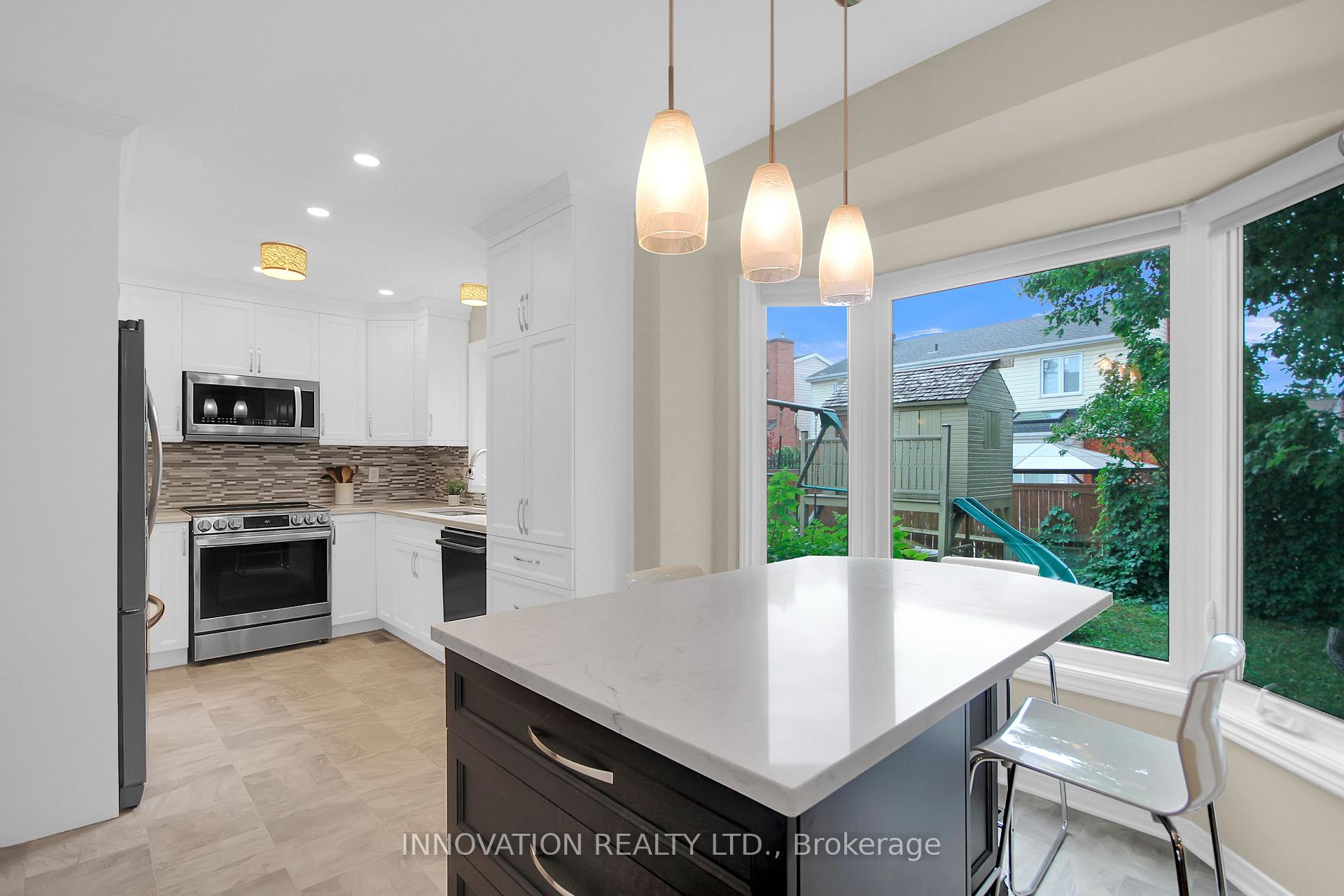 Photo 13 of 52 Speers Crescent, Ottawa, Kanata - Bridlewood — HOMEH
