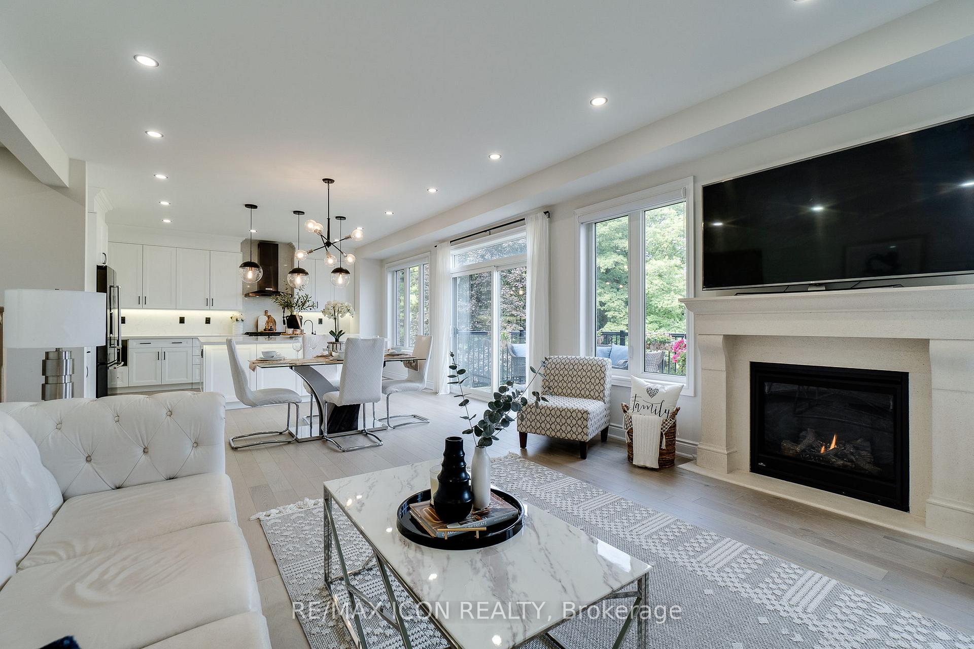 Photo 15 of 904 Forest Creek Court, Kitchener — HOMEH