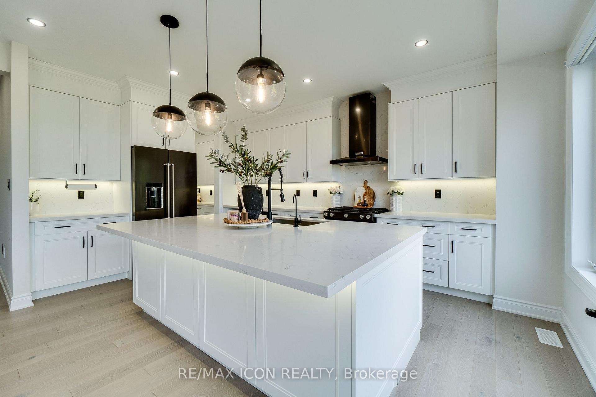 Photo 20 of 904 Forest Creek Court, Kitchener — HOMEH