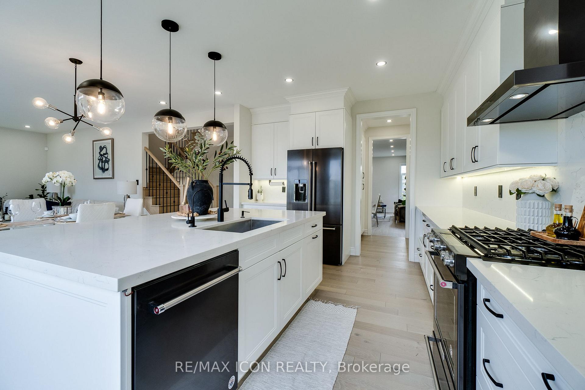 Photo 23 of 904 Forest Creek Court, Kitchener — HOMEH
