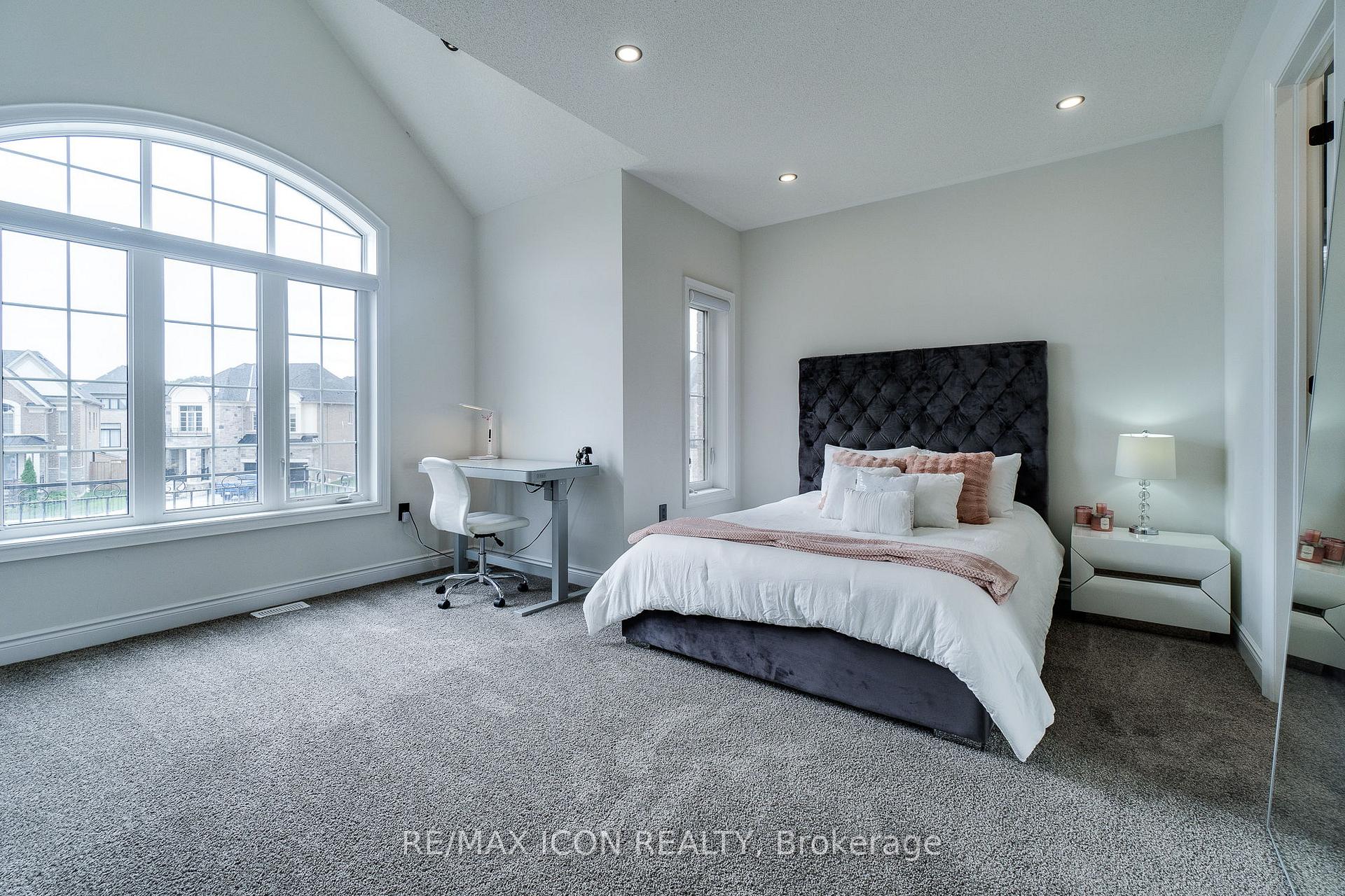 Photo 35 of 904 Forest Creek Court, Kitchener — HOMEH