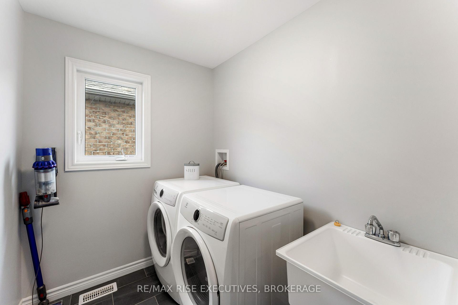 Photo 24 of 22 Tegan Court, Loyalist, Odessa — HOMEH