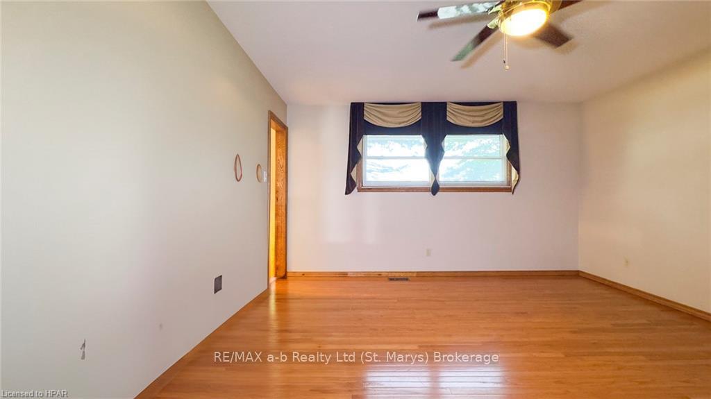 Photo 25 of 93 Langford Drive, Lucan Biddulph, Lucan — HOMEH