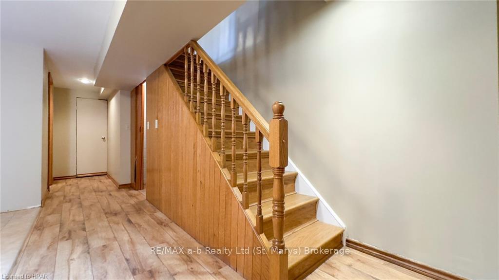 Photo 32 of 93 Langford Drive, Lucan Biddulph, Lucan — HOMEH