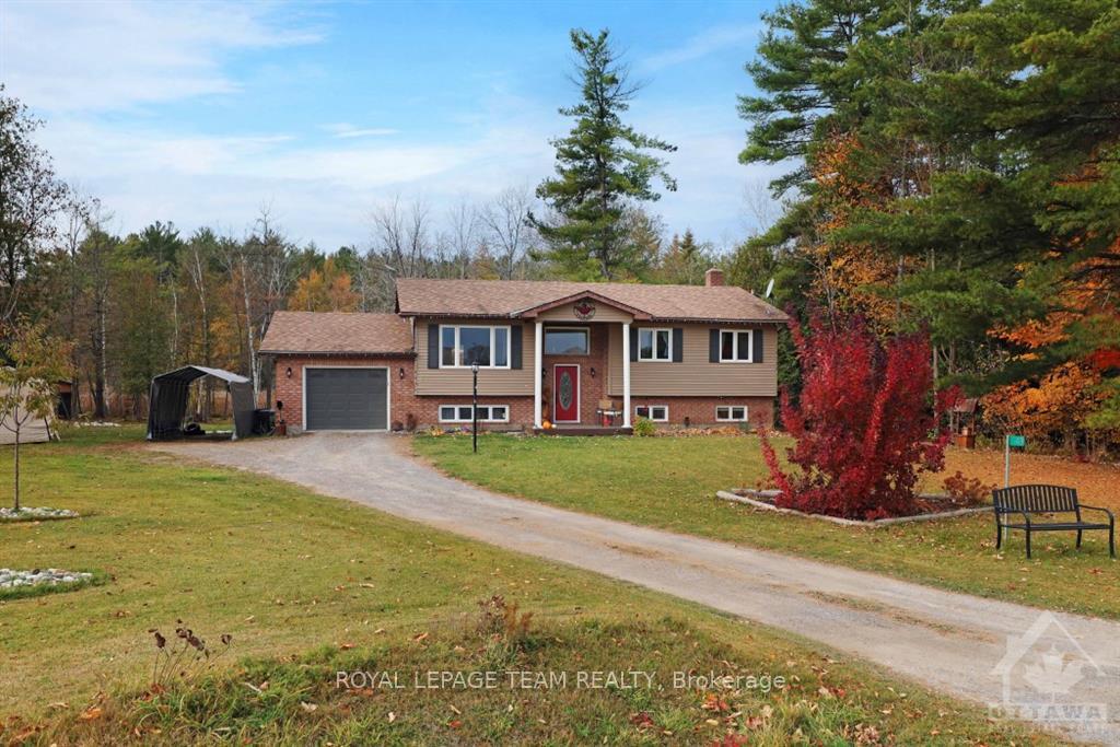 Photo 1 of 49 Mccallum Drive, McNab/Braeside, Mcnab/Braeside Twps — HOMEH