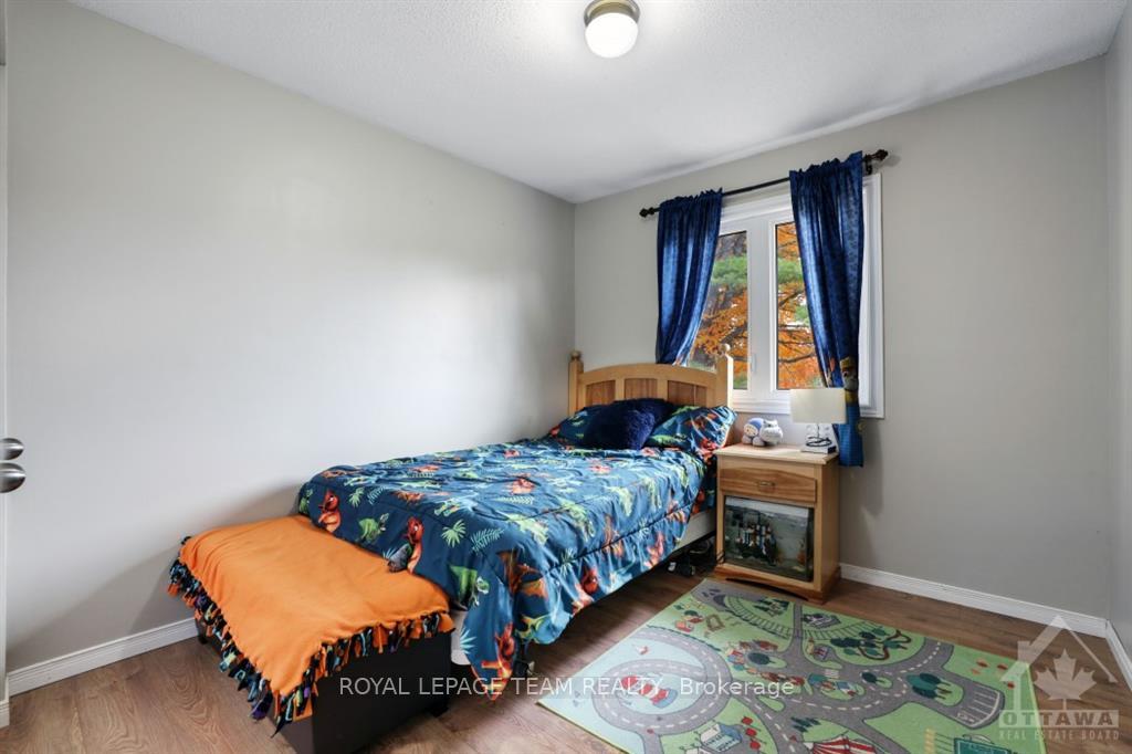 Photo 10 of 49 Mccallum Drive, McNab/Braeside, Mcnab/Braeside Twps — HOMEH