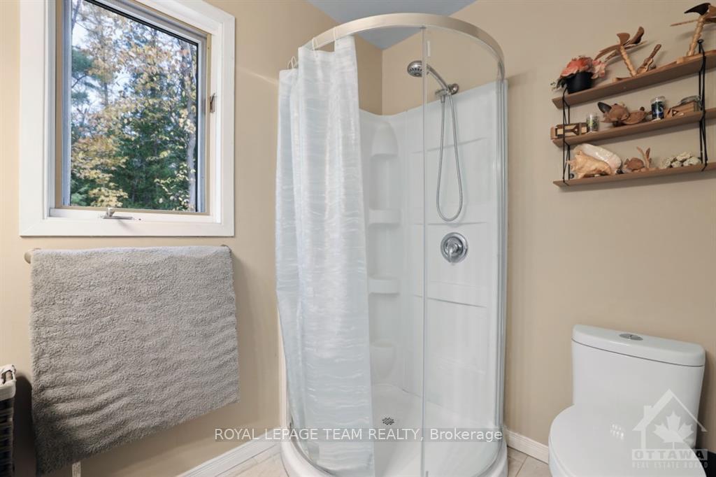 Photo 14 of 49 Mccallum Drive, McNab/Braeside, Mcnab/Braeside Twps — HOMEH