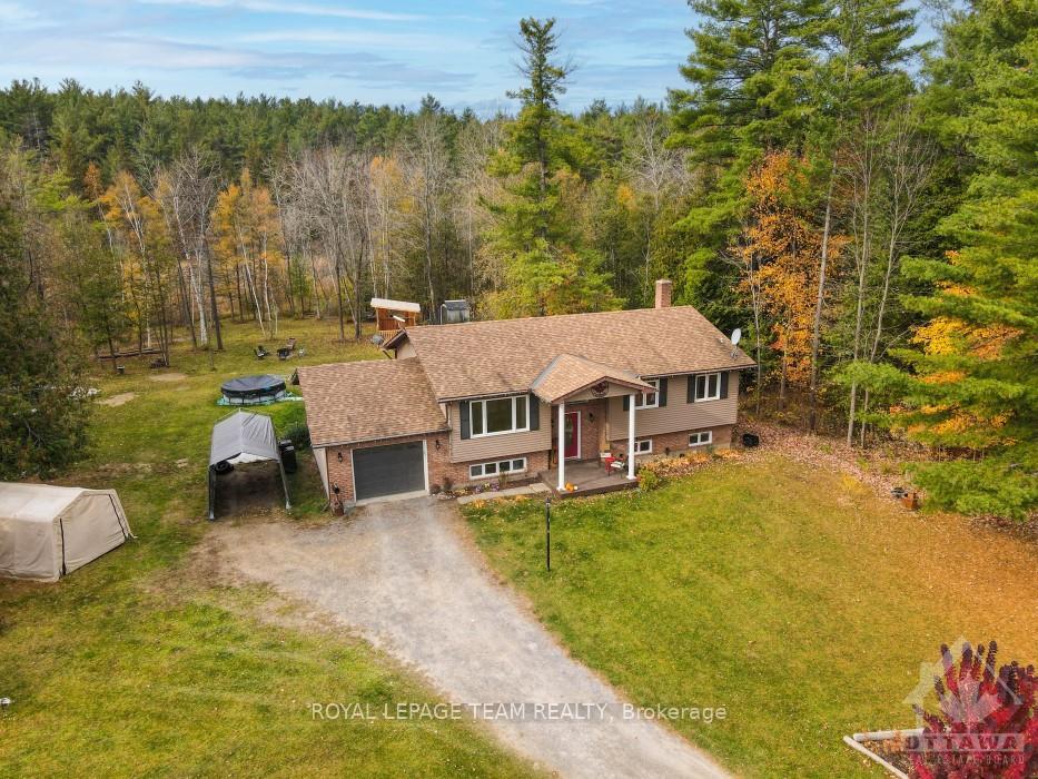 Photo 25 of 49 Mccallum Drive, McNab/Braeside, Mcnab/Braeside Twps — HOMEH