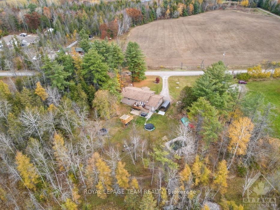 Photo 27 of 49 Mccallum Drive, McNab/Braeside, Mcnab/Braeside Twps — HOMEH