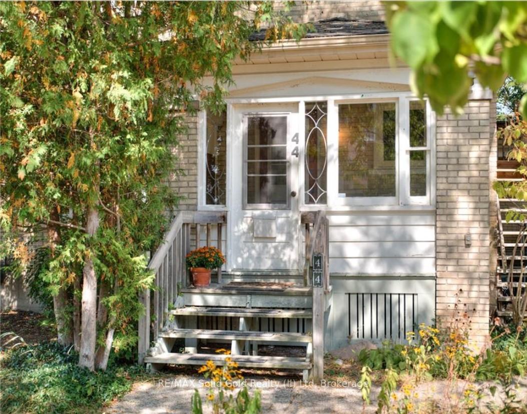Photo 4 of 44 Ellen Street E, Kitchener — HOMEH