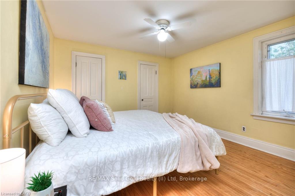 Photo 17 of 44 Ellen Street E, Kitchener — HOMEH