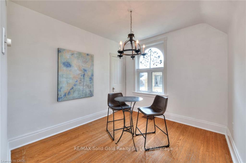 Photo 25 of 44 Ellen Street E, Kitchener — HOMEH